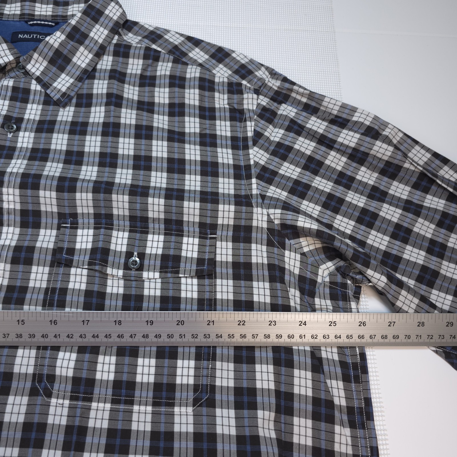 Nautica Shirt Mens Size XXL Blue White Long Sleeve Plaid Pattern Button Up Shirt