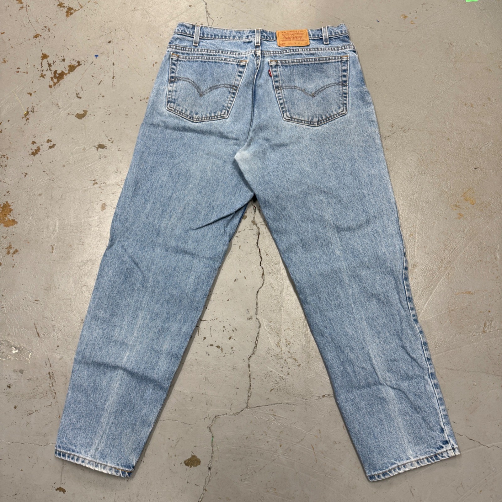 Vintage Levi’s 550 Men’s 90s Blue Jeans 1996 Made in USA Tapered 34 x 31