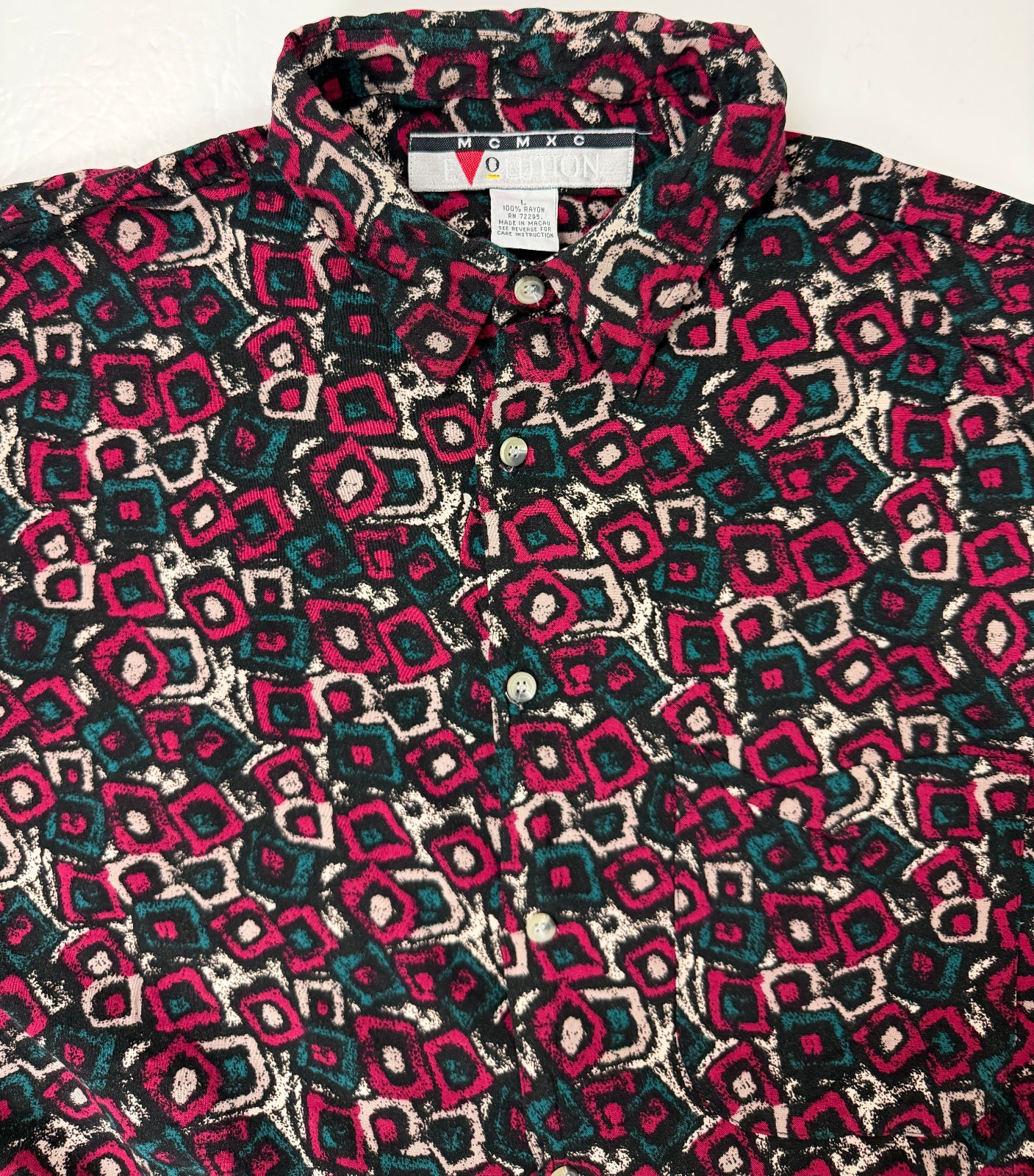 Vintage 80s 90s Geometric Shirt Men Large Casual Tribal Colorful Rayon Button Up