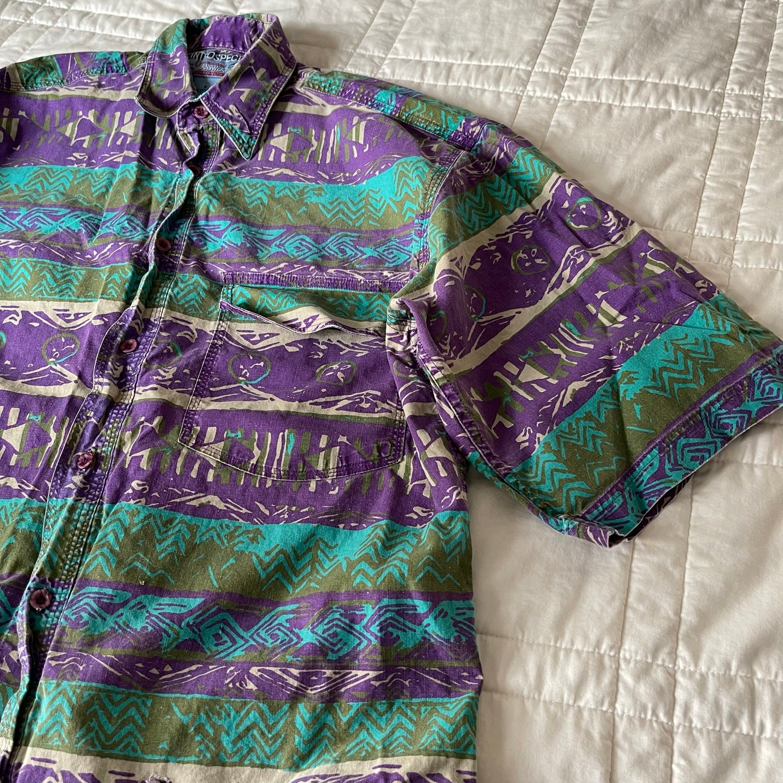 Vintage intropspect all over print tribal striped short sleeve shirt 90s small