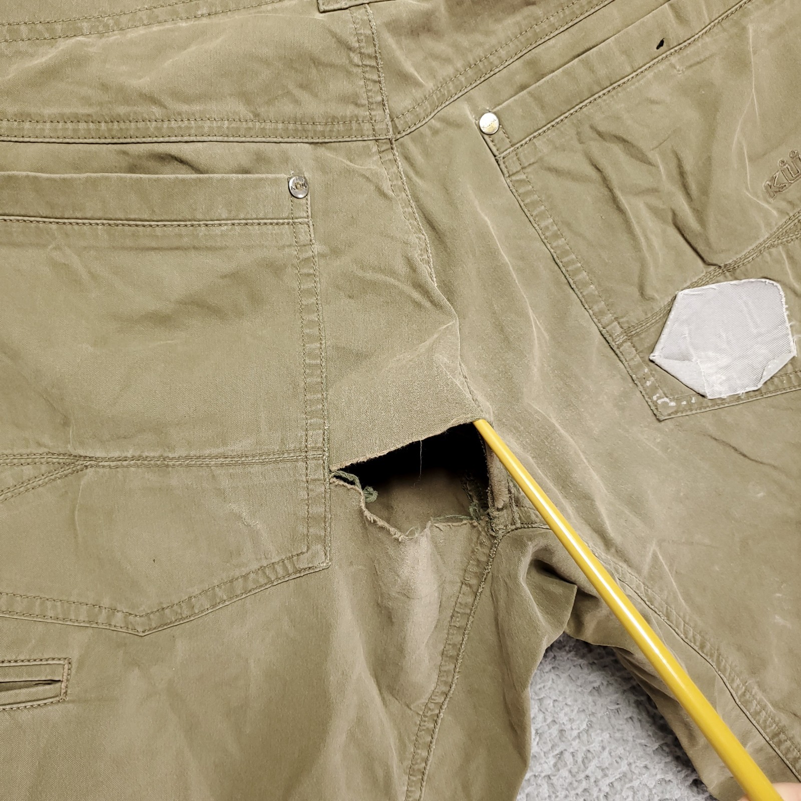 Thrashed KÜHL REVOLVR Pants Men’s 30(Fit31)x32 Green ÜBERKÜHL Hole & Patch