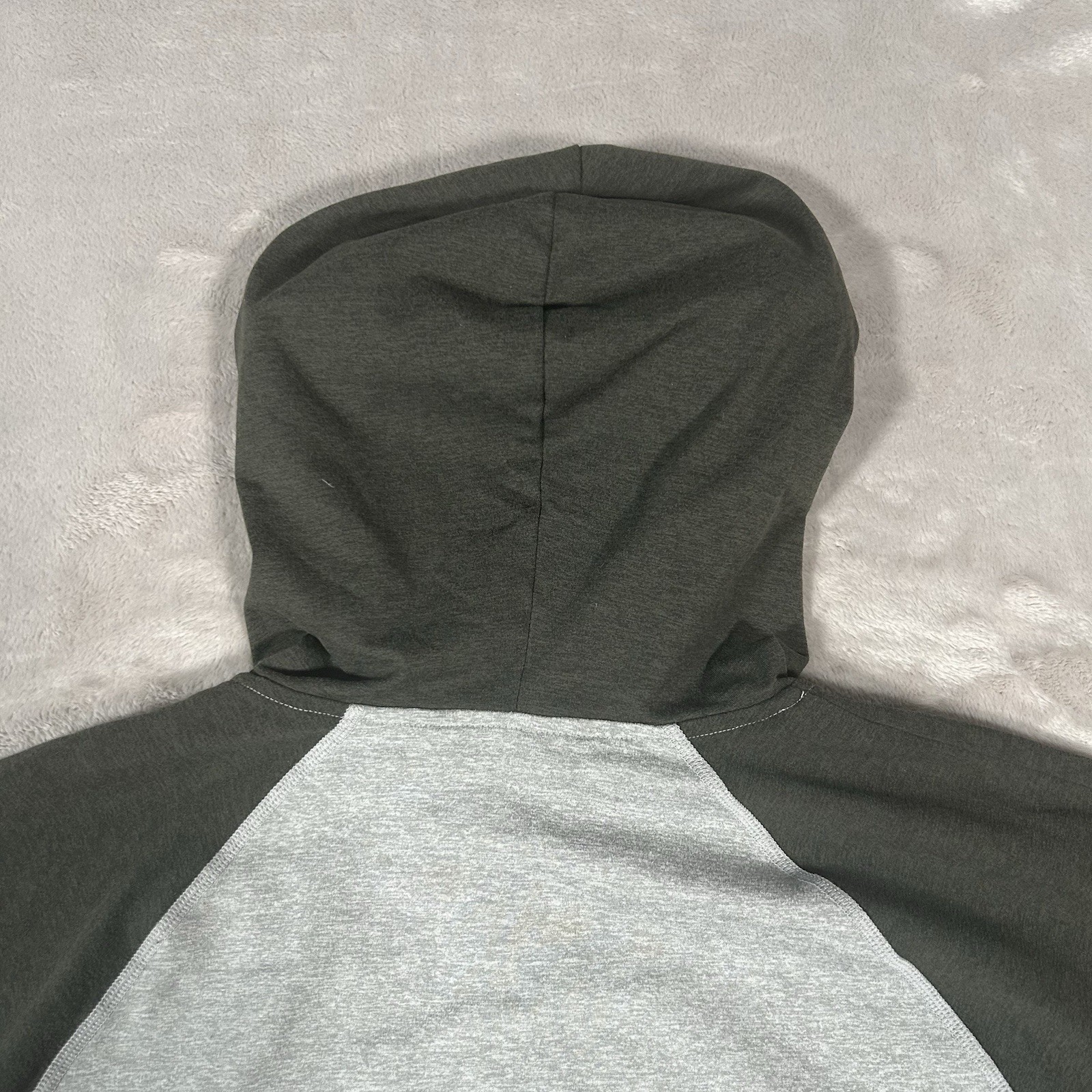 Vuori Strato Tech Hoodie Mens L Gray Green Colorblock Stretch Performance V271