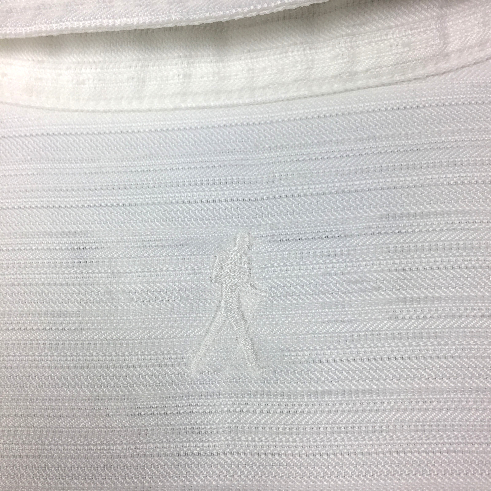 Royal Robbins Mens Large (46 in Chest) White Lightweight Pocket S/S Button Up