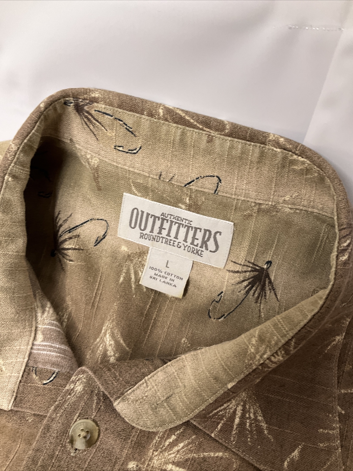 Roundtree Yorke Outfitters Shirt Men Sz Large Camp Button Front Fish Hook Cotton