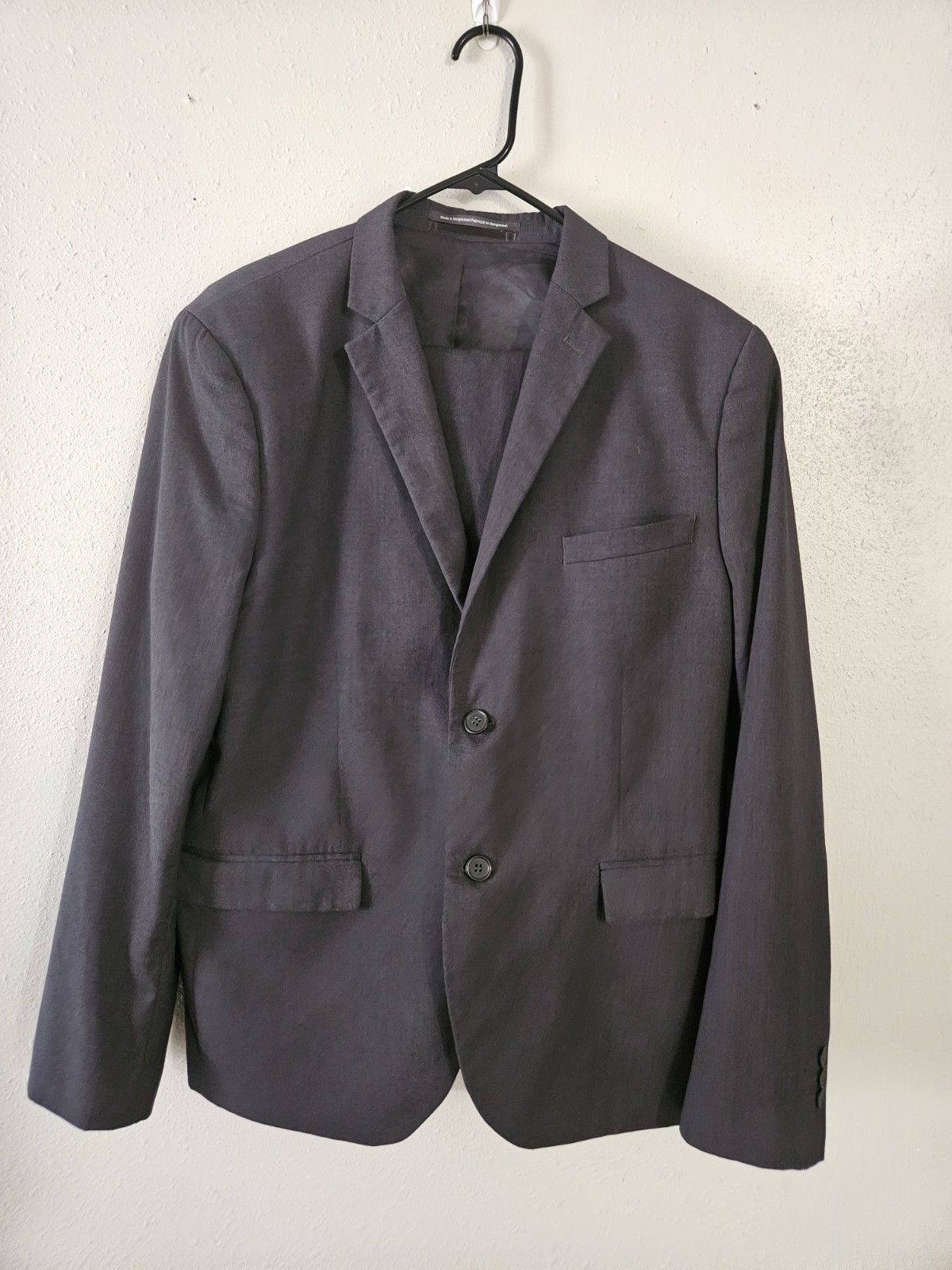 H&M Men’s Slim 2-Piece Gray Suit 36R 30W Single-Breasted 2-Button Tapered