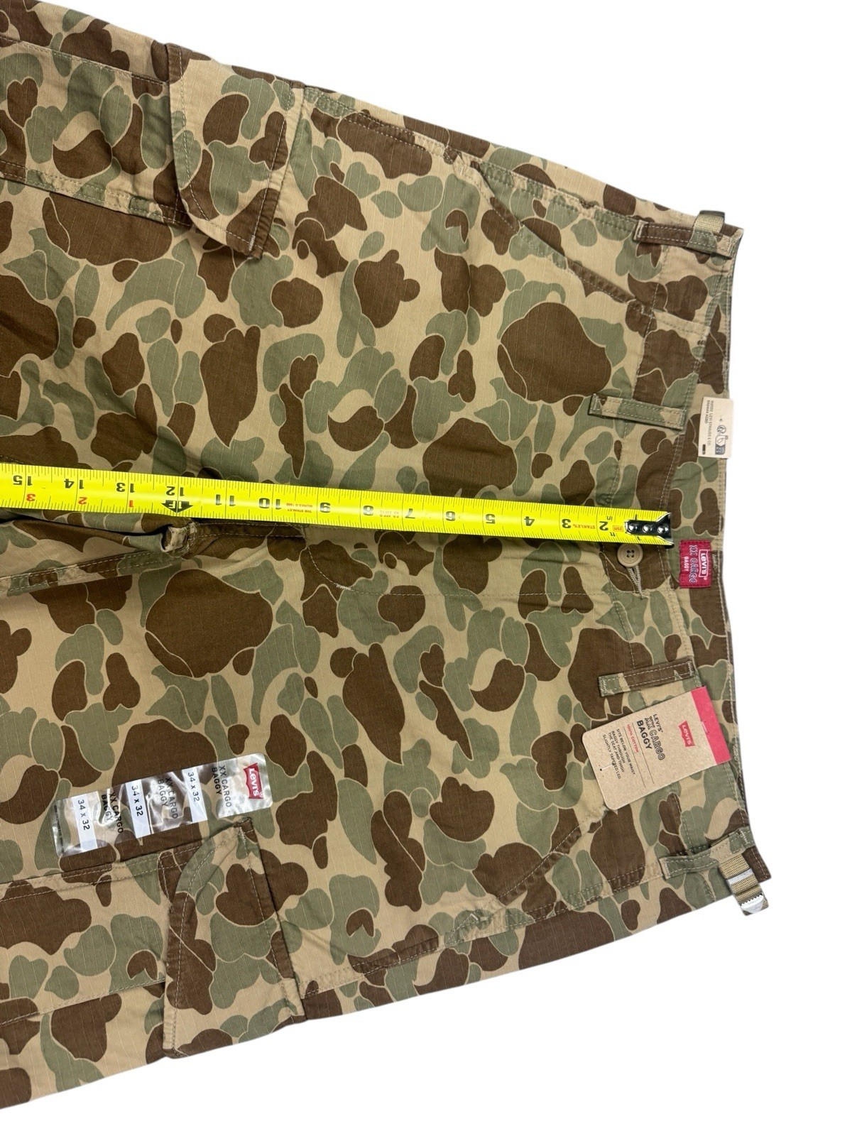 Levis XX Cargo Mens Size 34×32 Baggy Fit Mid Rise Duck Camo Print Wide Leg Pants