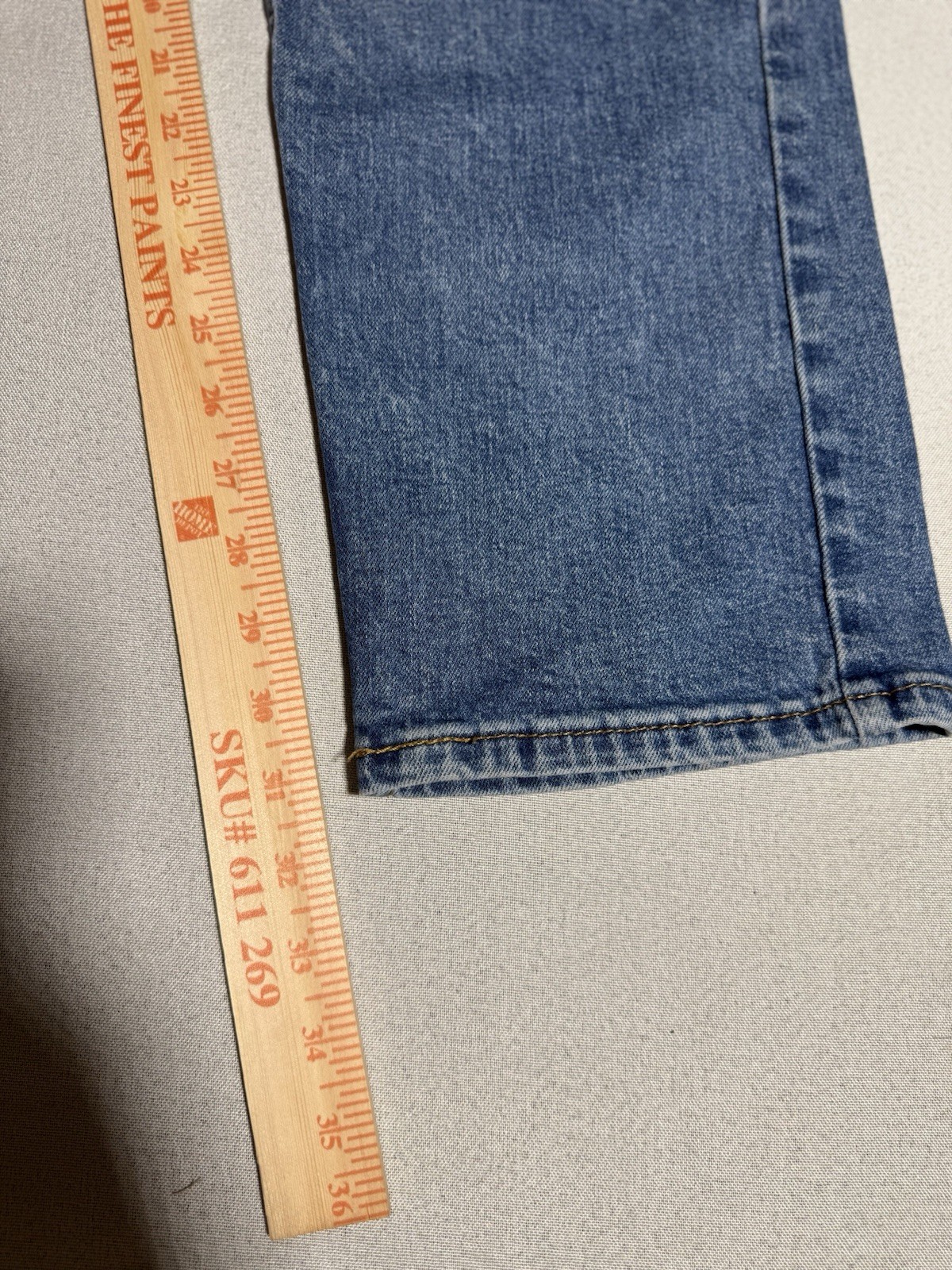 Levi Strauss & Co Blue 514 Straight Denim Jeans Medium Wash Men’s 34WX34L