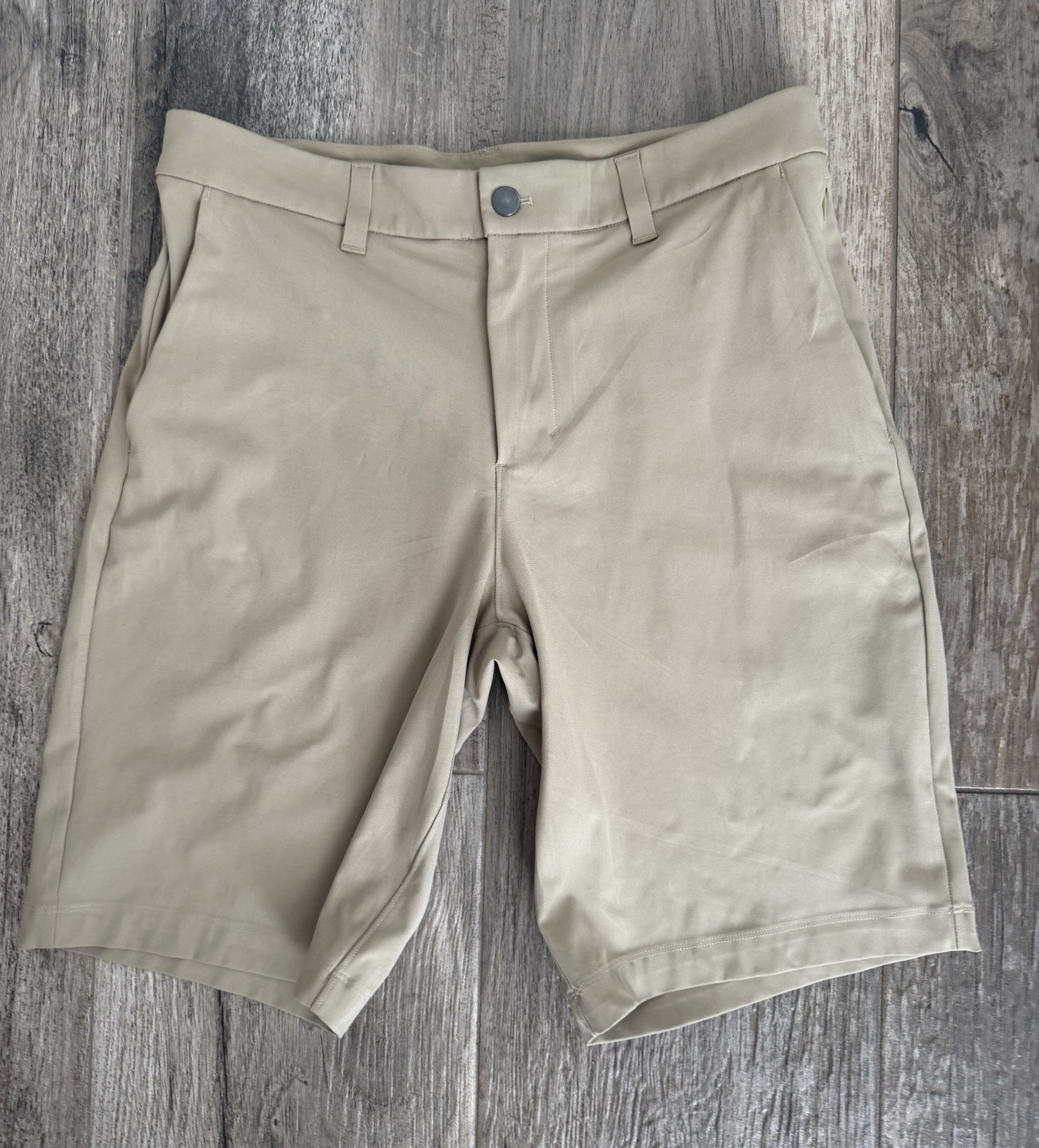 Lululemon Shorts Mens 33 X 10 Khaki Commission Warpstreme Stretch Golf