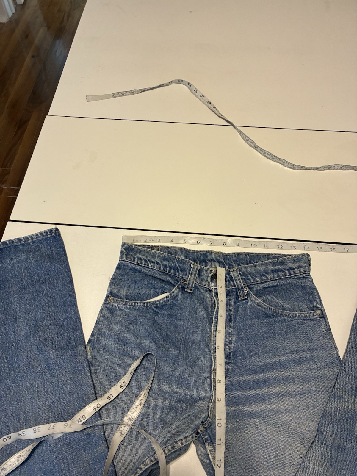 Vintage Levi’s 40519 Jeans 29×34 Light Wash Orange Tab Straight 70s Hippie USA