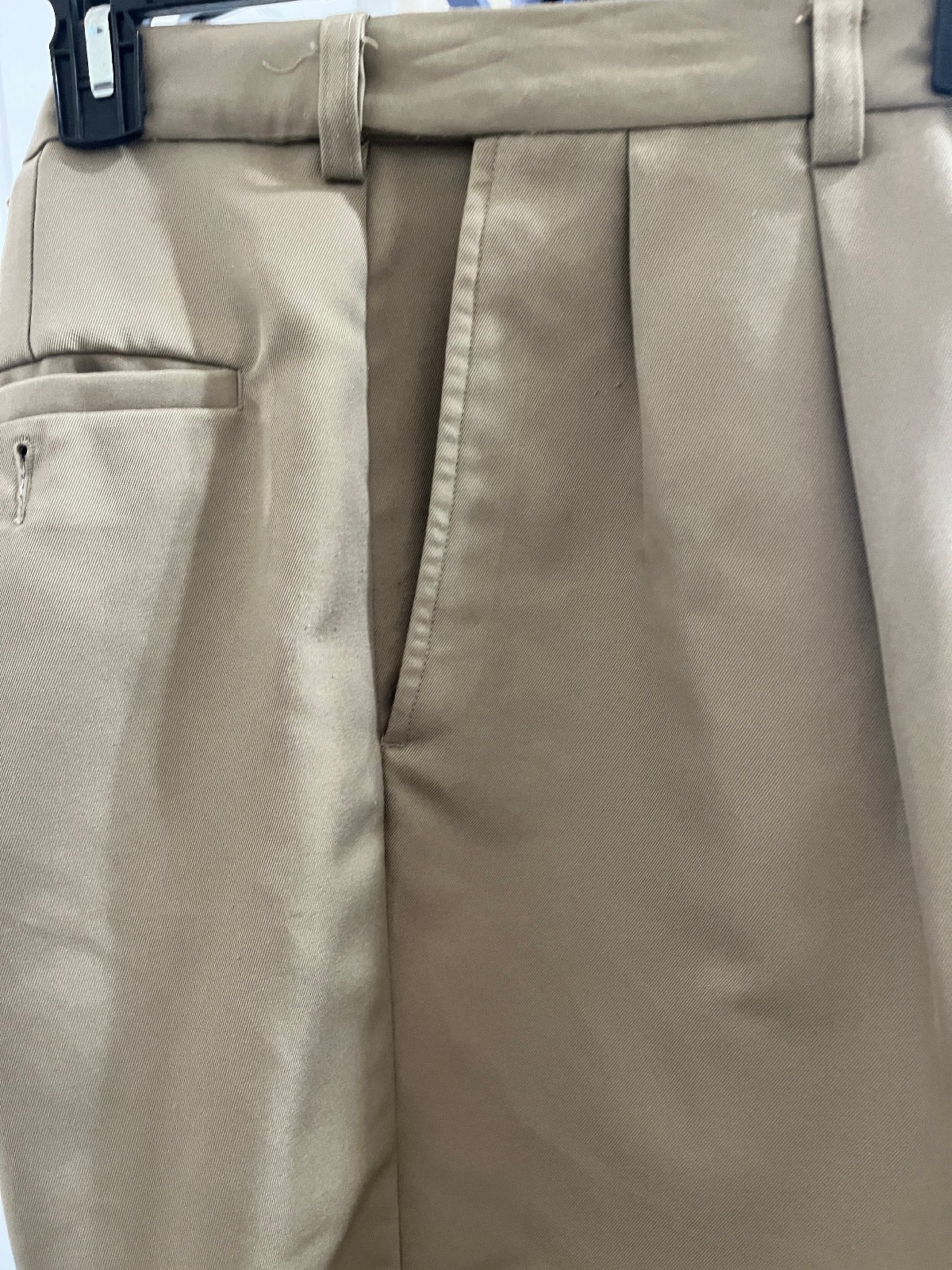 Haggar Khaki color expandable waist Shorts Size 38/ hemmed to 7 in inseam
