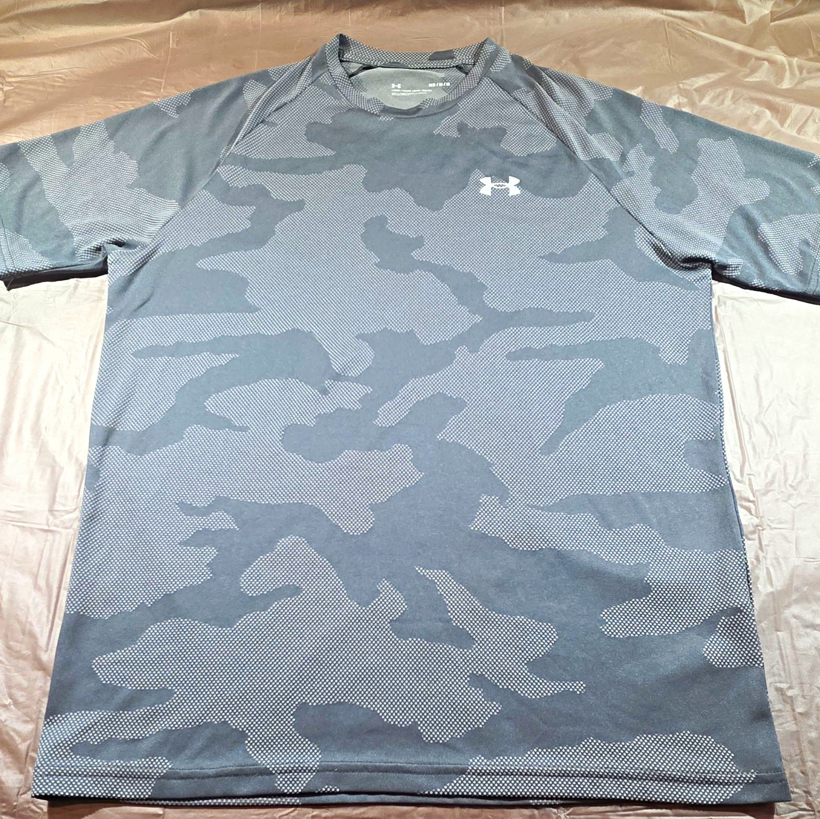 Under Armour Men’s Loose Gray Camo Breathable Raglan Crew Neck Medium T-Shirt