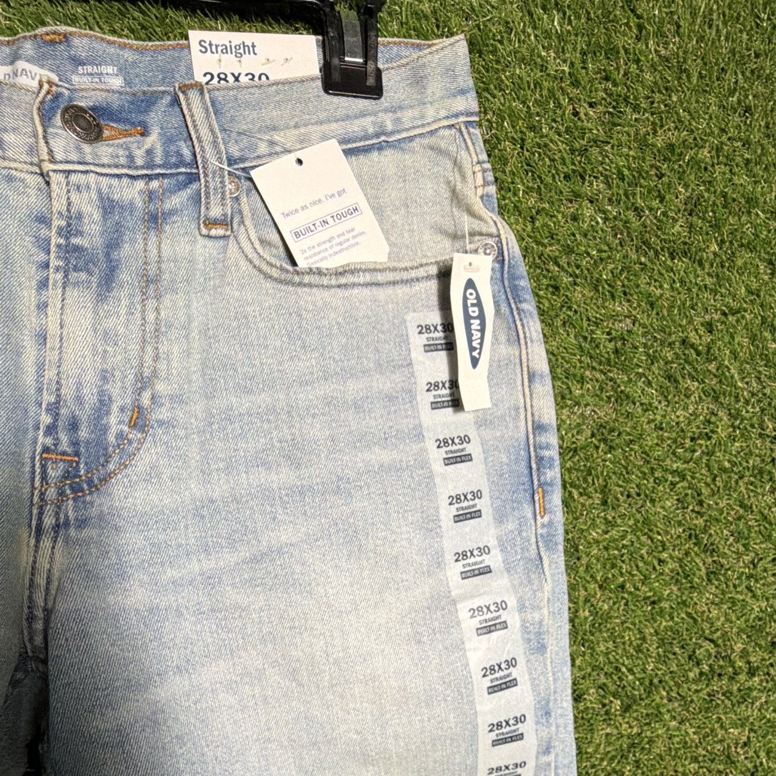 Old Navy Men’s Built-In Flex Straight Fit Light Wash Denim Jeans Stretch