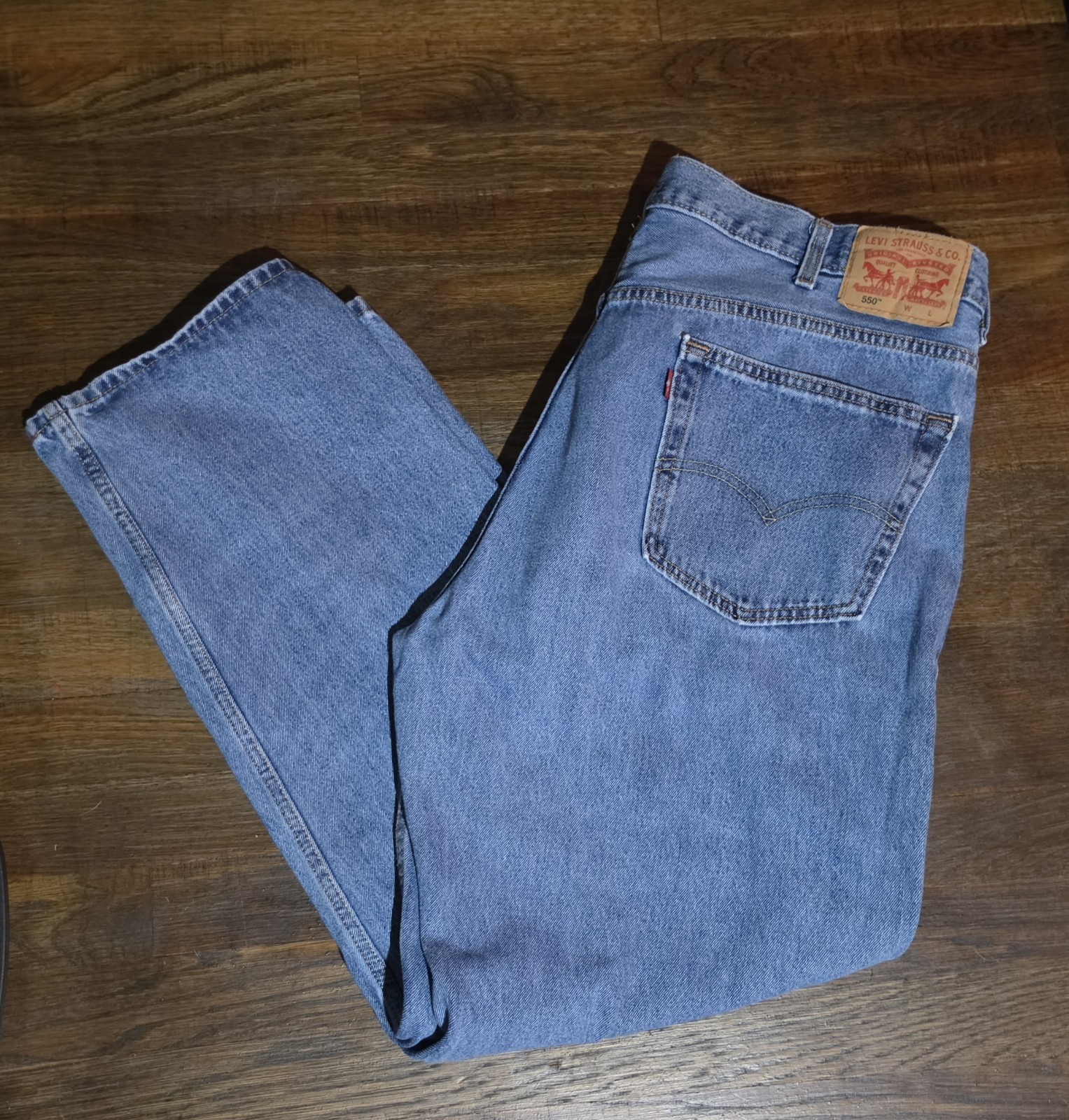 Levi’s 550 Jeans Mens 44×32 Blue Relaxed Fit Tapered Leg Denim