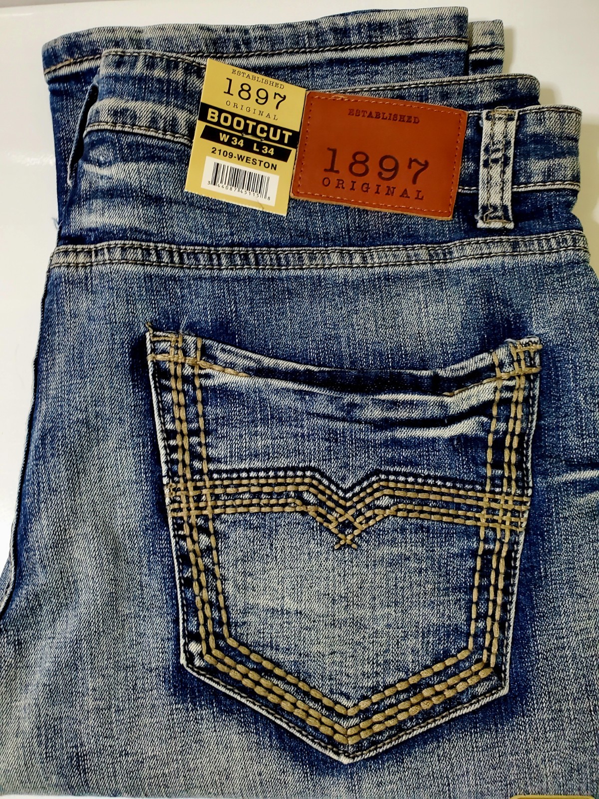1897 NWT Men’s Weston Bootcut jeans size 34×34