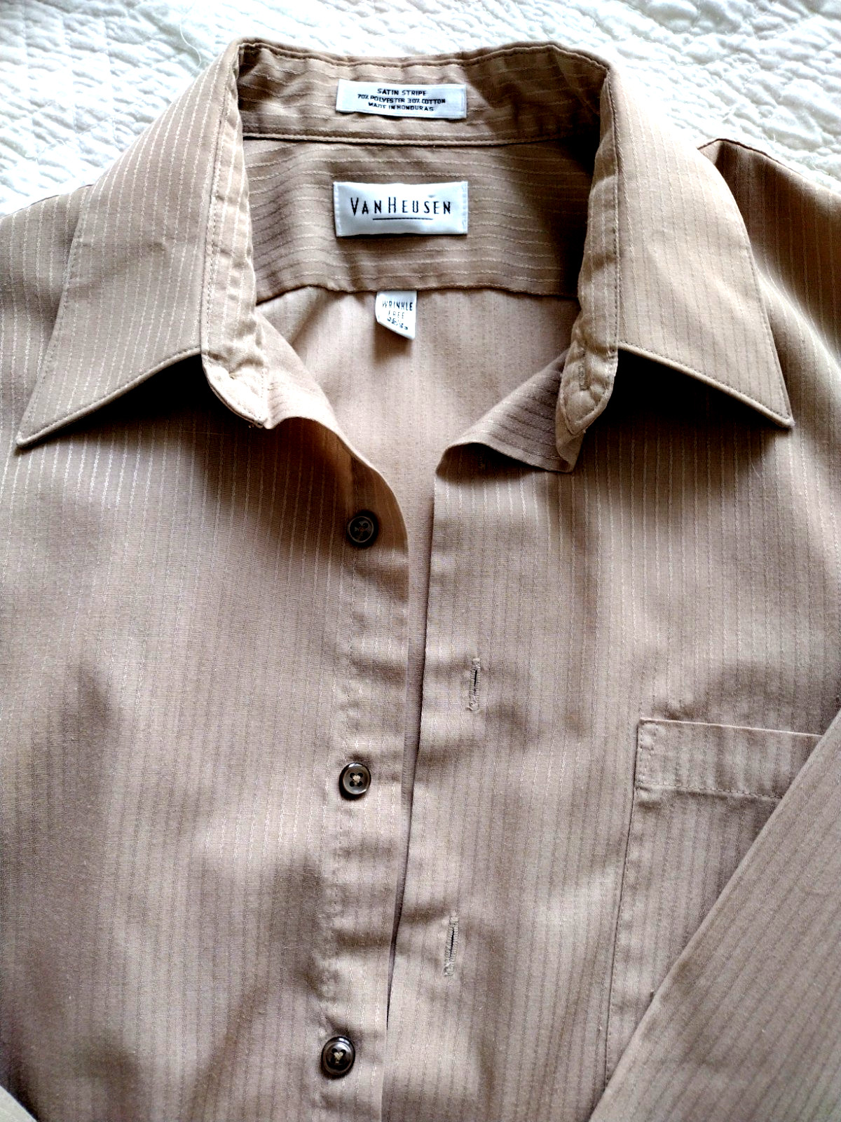 Men’s Wrinkle Free 15 1/2 32/33 Van Heusen Satin Stripe Button Down Shirt
