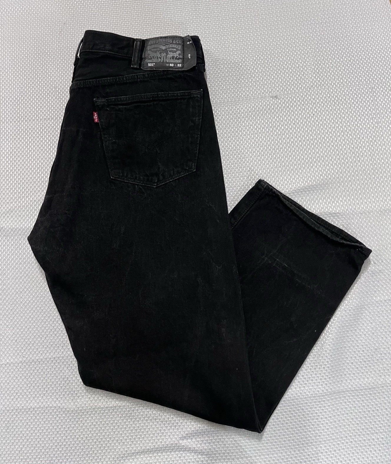 Levi’s 501 Original Fit Black Jeans Men’s W40 L32 Button Fly Classic Denim EUC