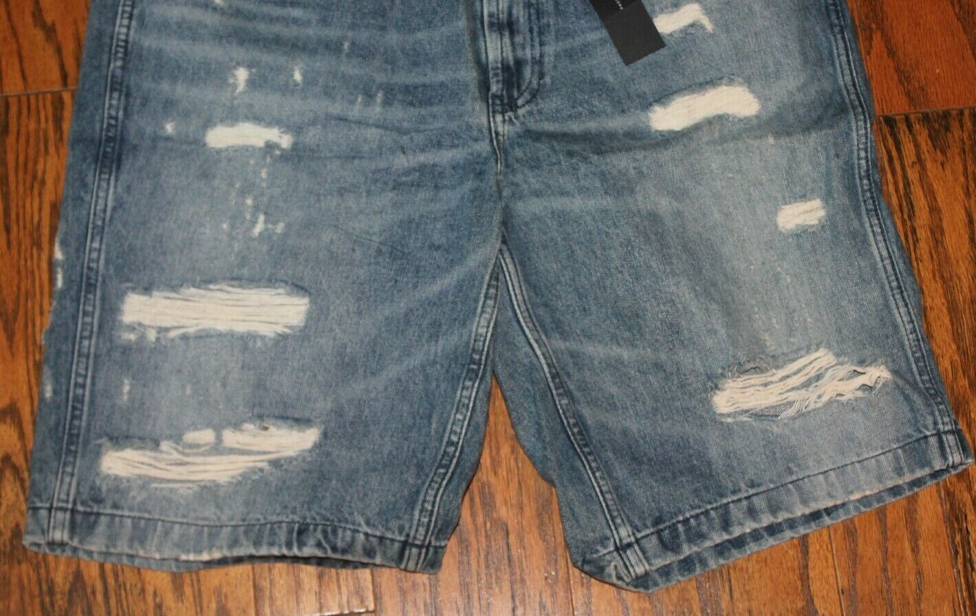 Men’s NWT PacSun Blue Jean Distressed Shorts Straight Leg Style 0123 Size 32