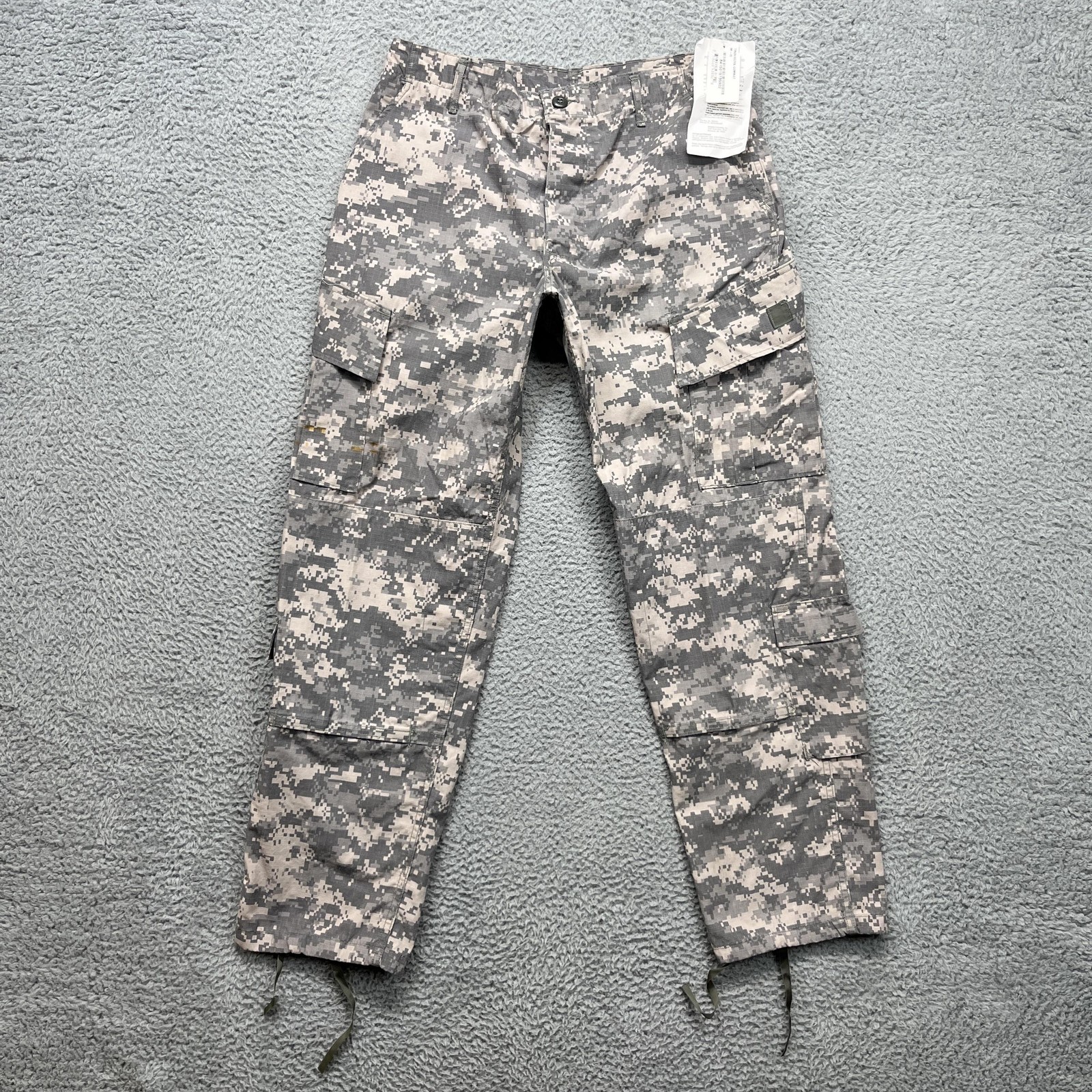 US Army ACU Cargo Pants Mens Medium Gray Digital Camo Flame Resistant