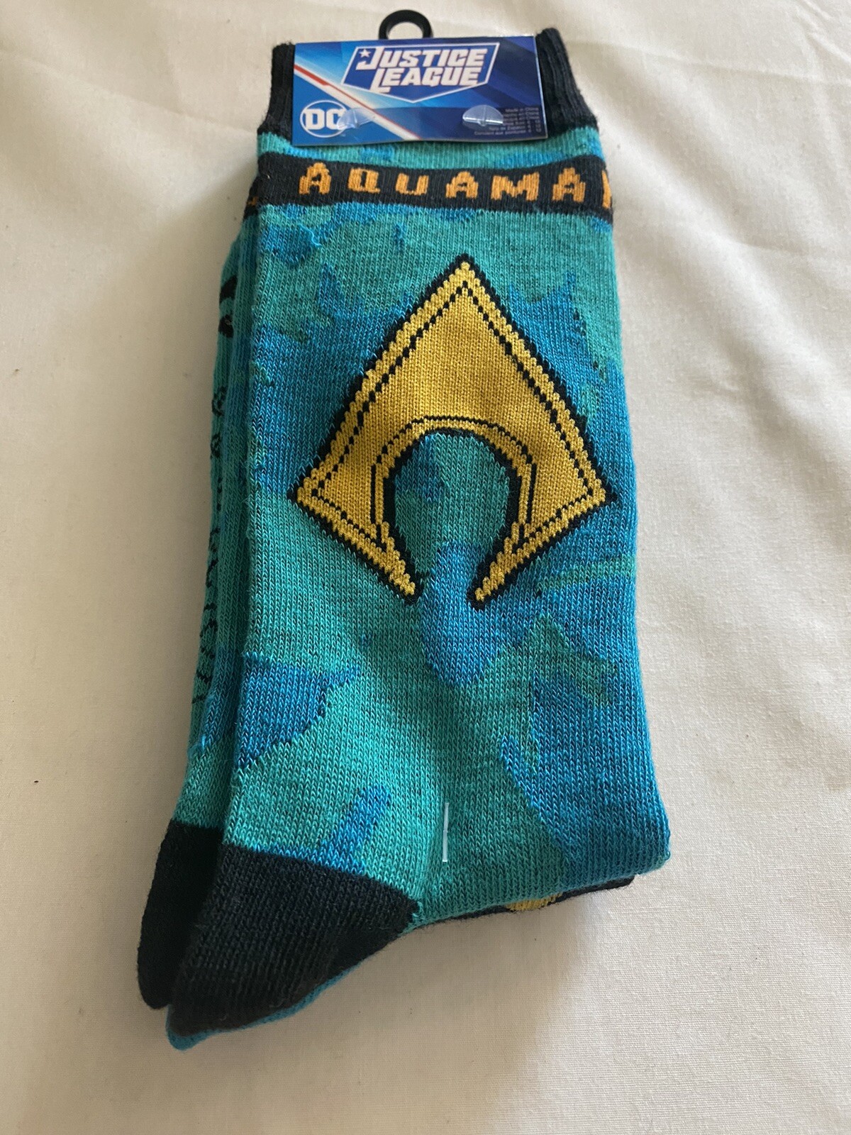 Aquaman 2 Pairs of Mens Crew Socks 6-12 DC Comics Justice League Aquaman New Fun