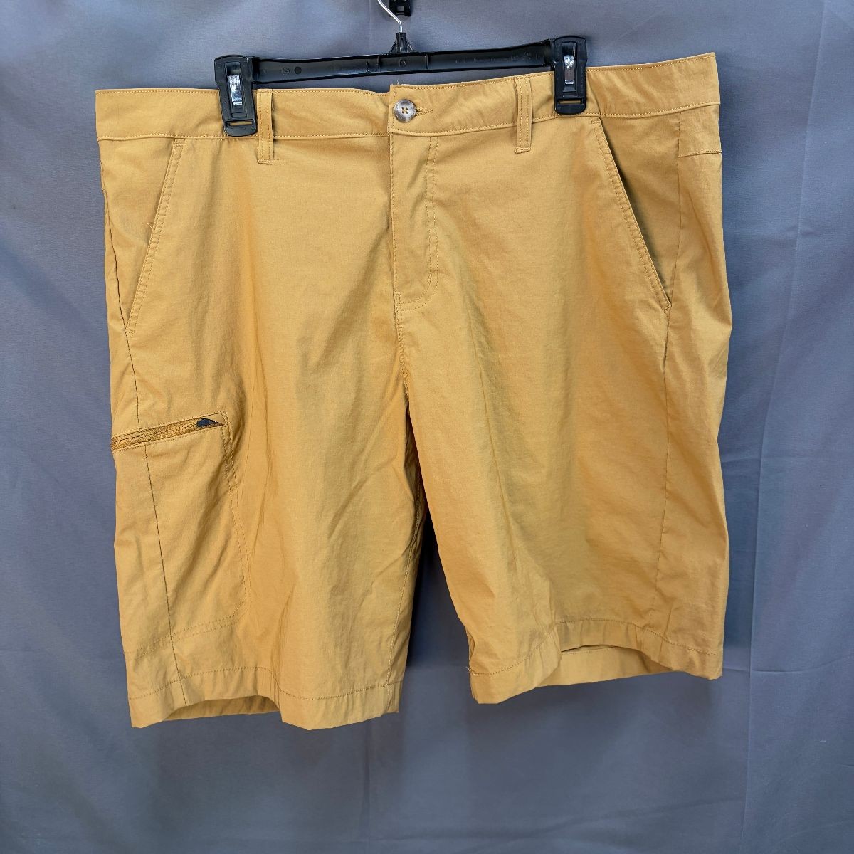 Eddie Bauer Cargo Shorts Stretch Mens 38 Tan Nylon Blend Preowned Excellent EUC
