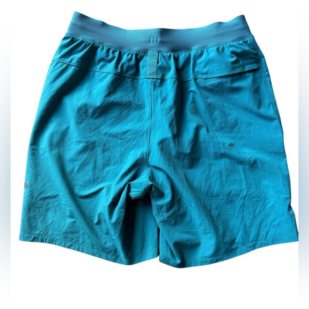 Lululemon Men’s Shorts Teal Medium License to Train Linerless Shorts 7″ Inseam