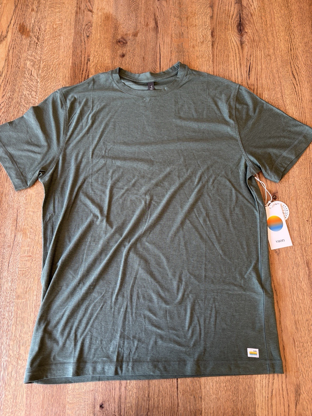 Vuori Men’s Strato Tech Tee Large green