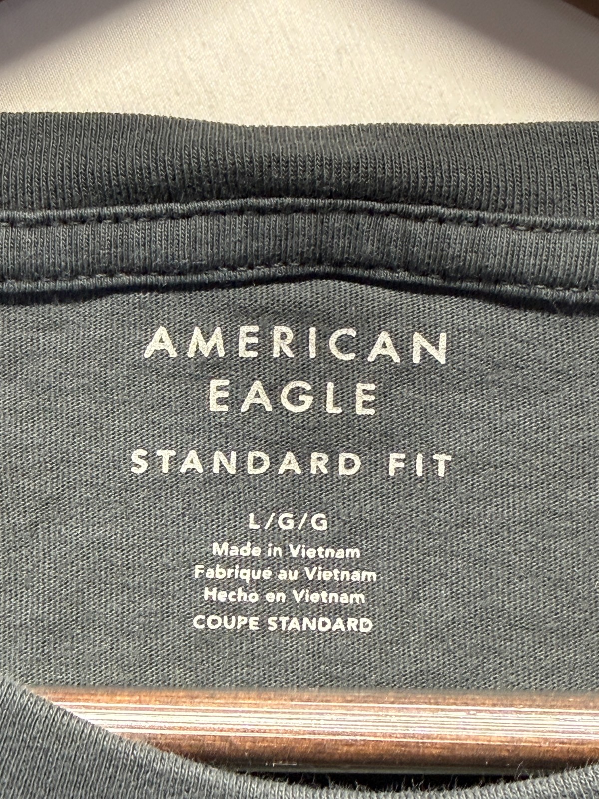 American Eagle Outfitters T Shirt Mens Large Black Cotton Standard Fit Casual