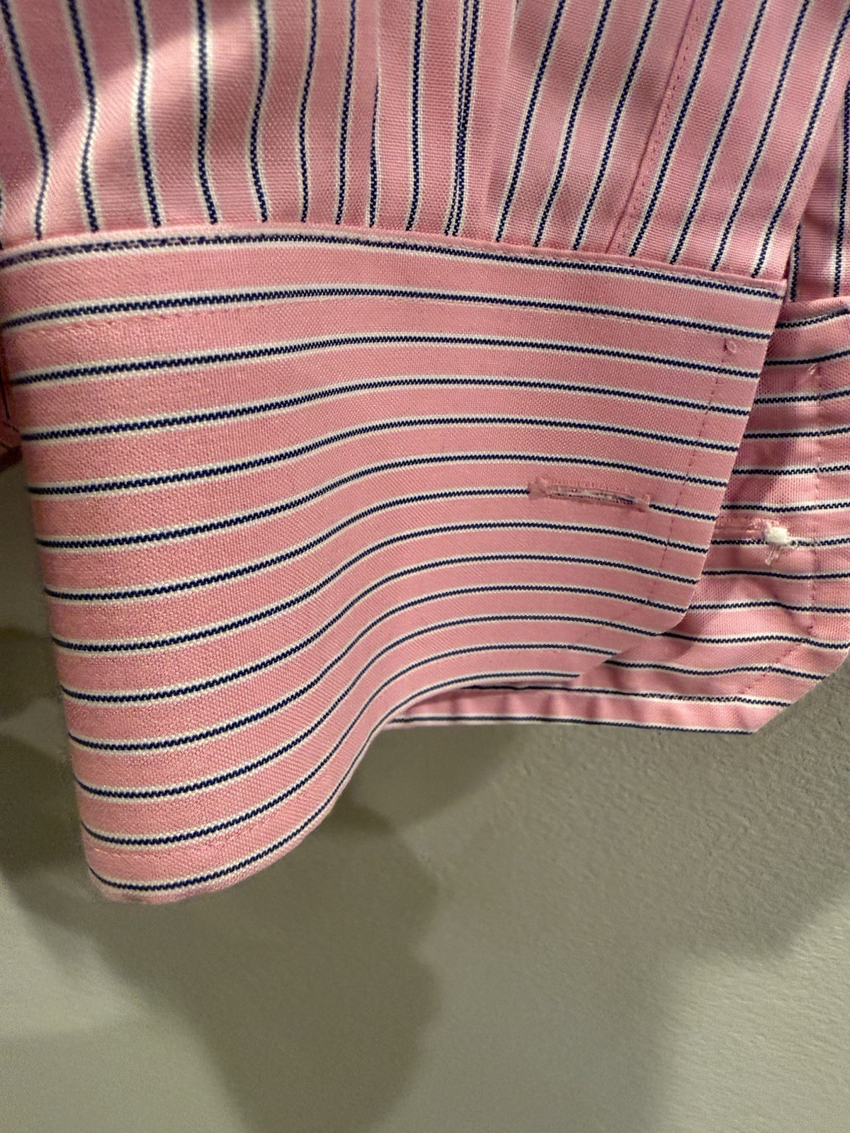 Thomas Pink London Slim Fit Traveller Dress Shirt Pink Navy Stripe 17 / 43cm