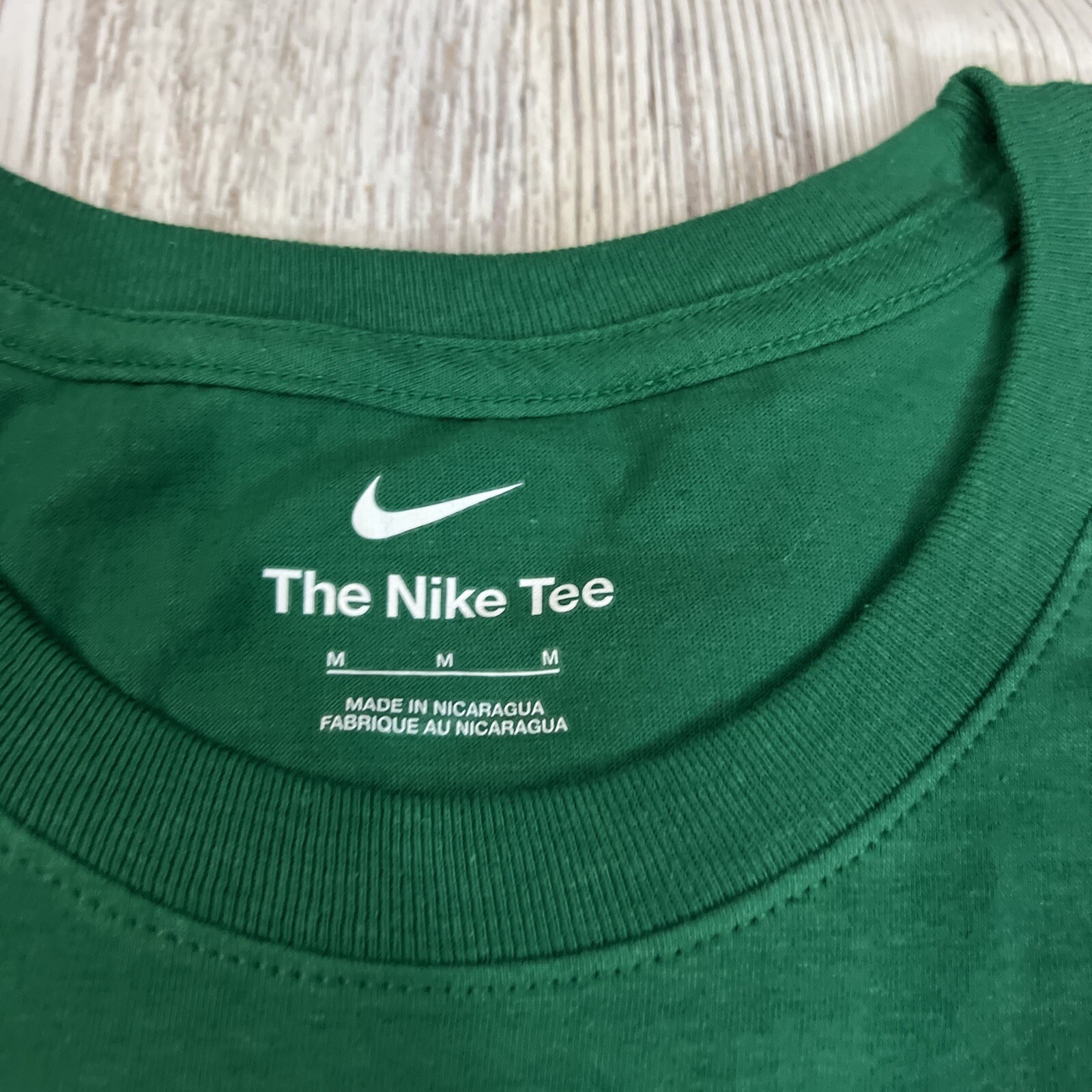 Nike Sportswear T-Shirt Active Short Sleeve Basketball Court Graphic Mens Medium