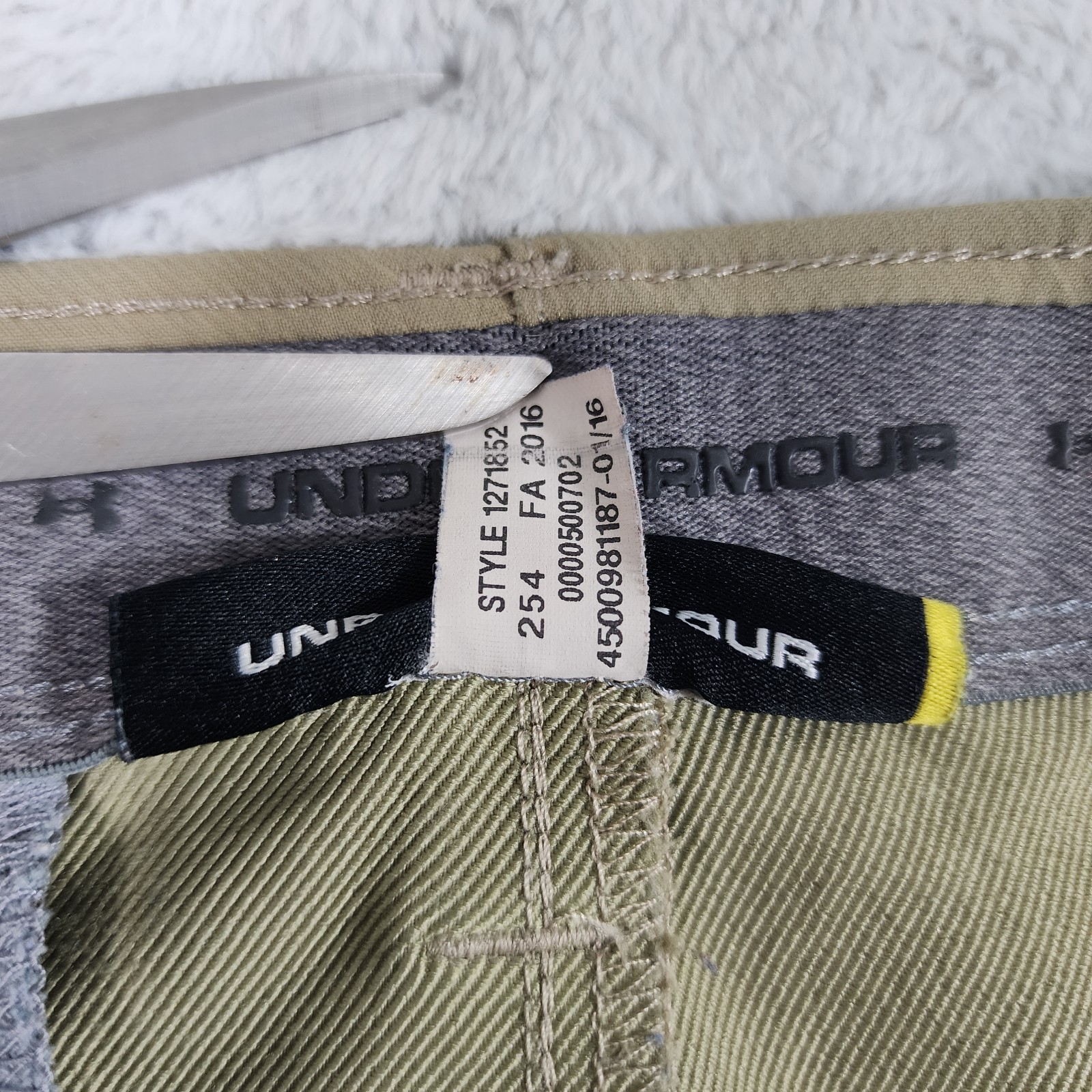 Under Armour Loose Fit Pants Mens L/YLG Tan Cargo Performance Straight