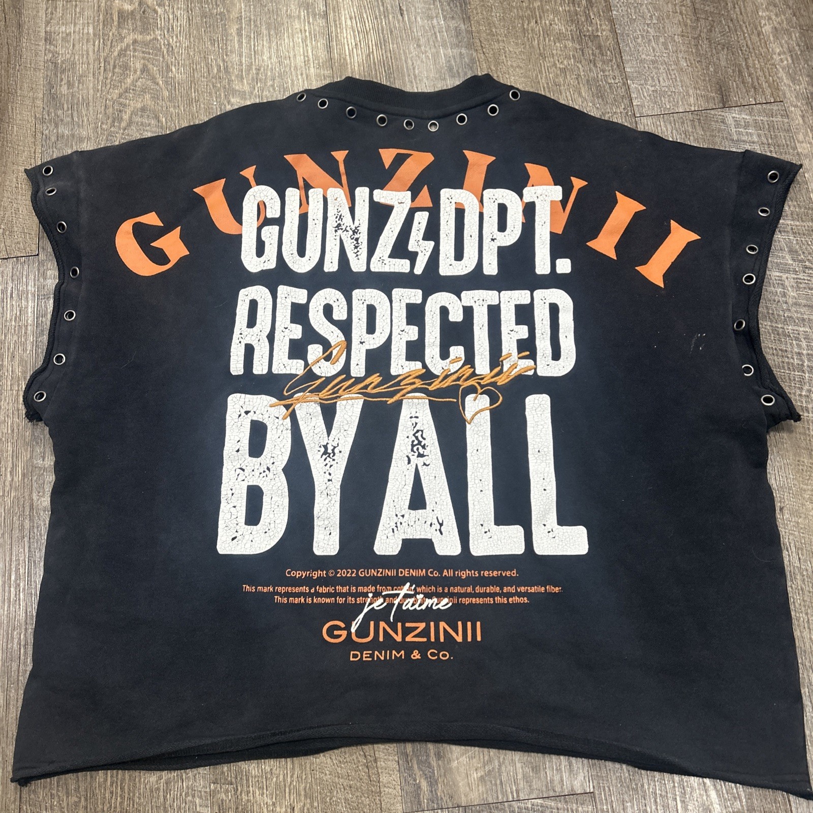 Gunzinii Mens Gunz DPT Respected By All Crew Neck T-Shirt Large Sold Out!!