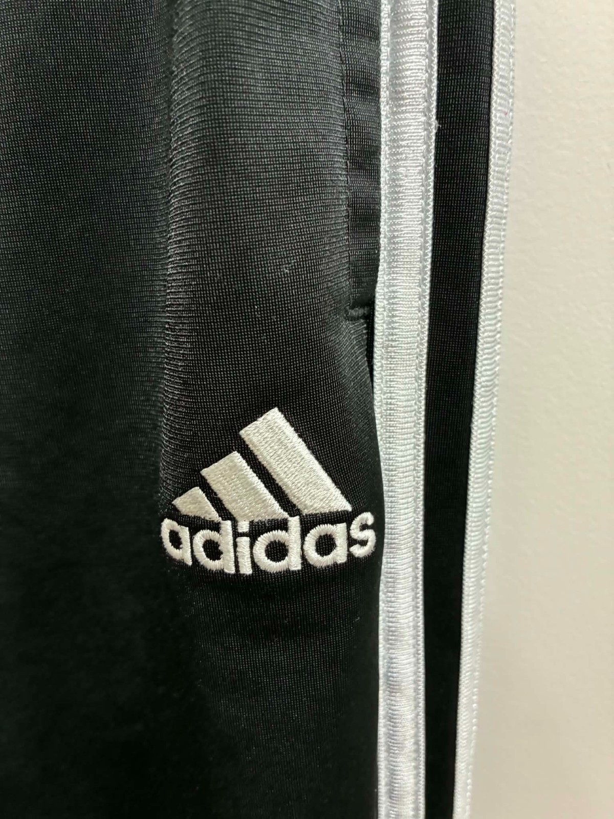 Adidas BoysLarge Black Tapered Track Pants 3 Stripe Athletic Joggers Soccer