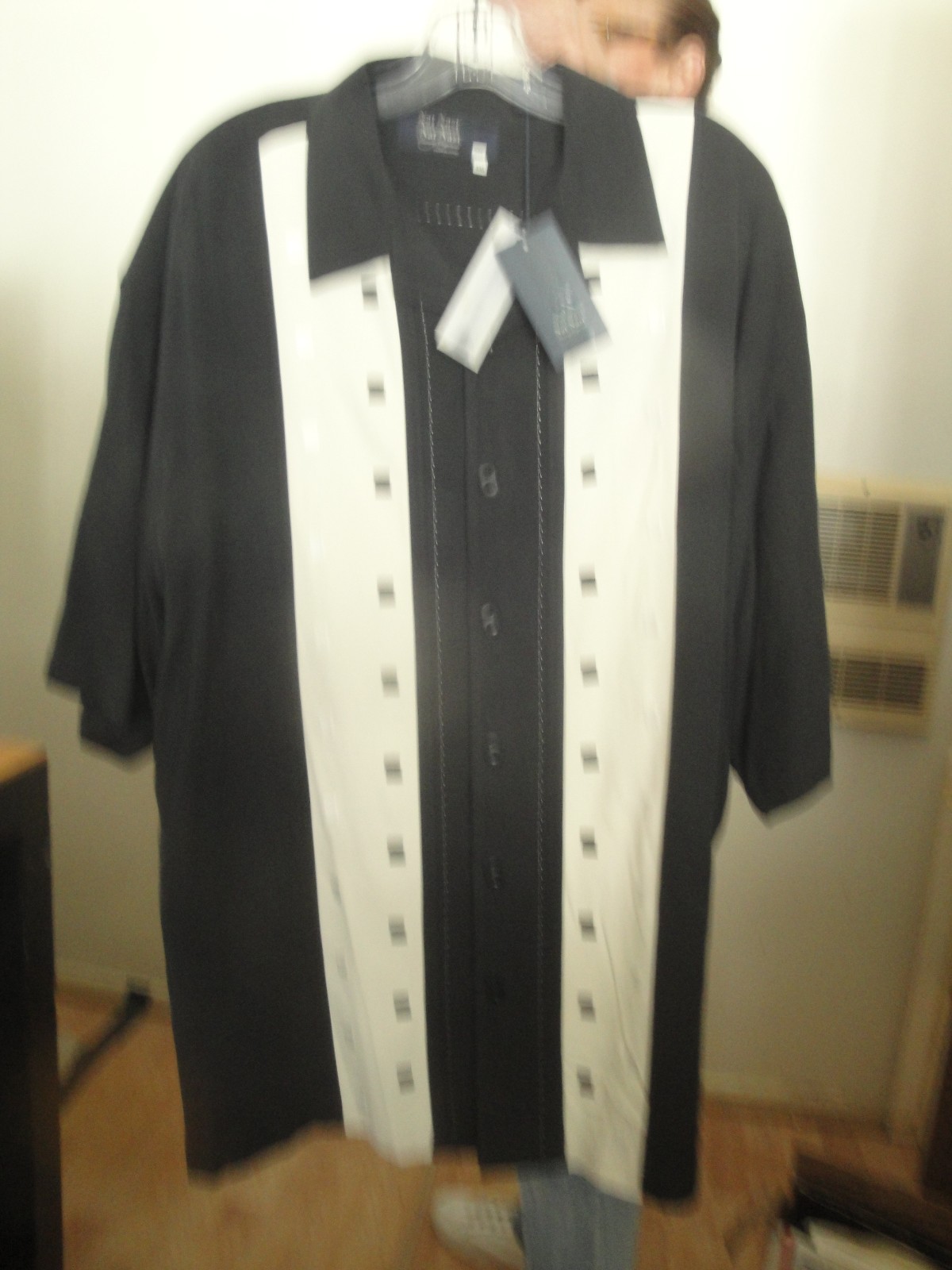 NWT! NAT NAST 50’s Soprano Style! Black White Silver Loop Collar 100% Silk XXL