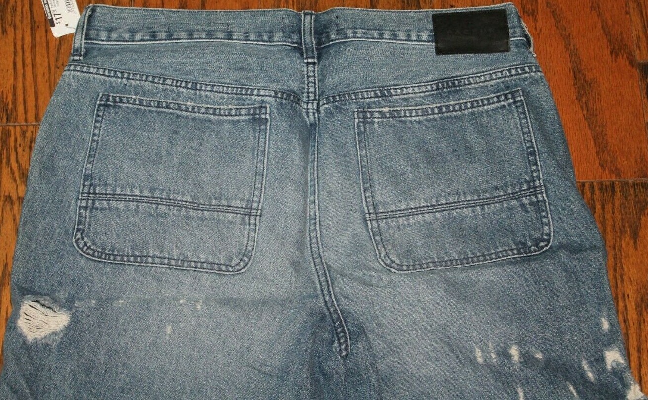 Men’s NWT PacSun Blue Jean Distressed Shorts Straight Leg Style 0123 Size 32