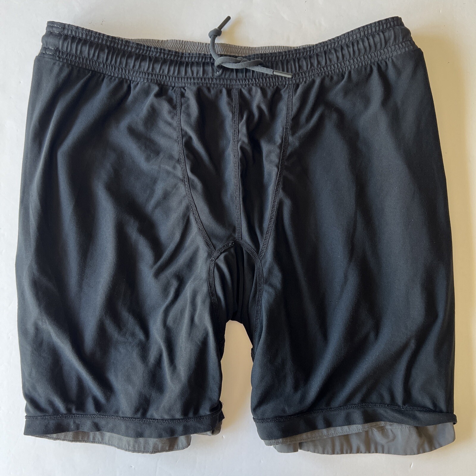 Peloton x Rhone Lined Athletic Shorts Men’s Medium Gray Running Gym Stretch 7.5”