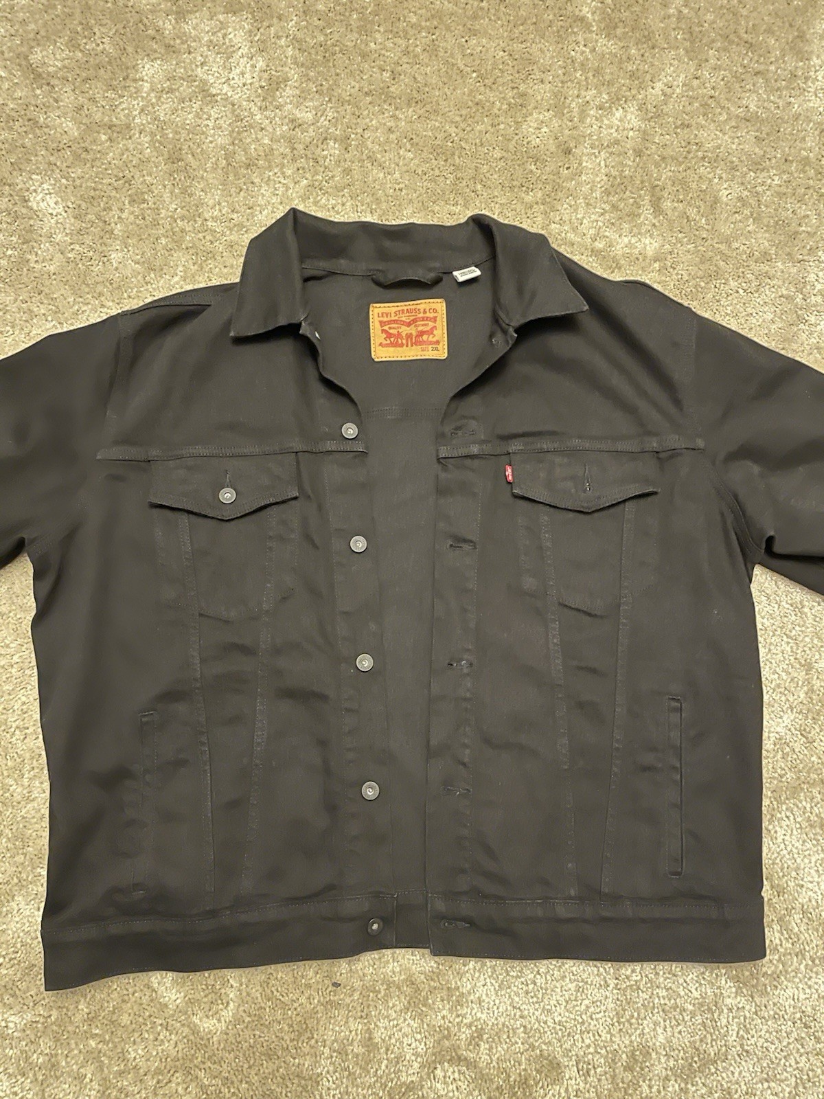 : Levi’s Men’s Black Denim Trucker Jacket Size 2XL Excellent Condition.