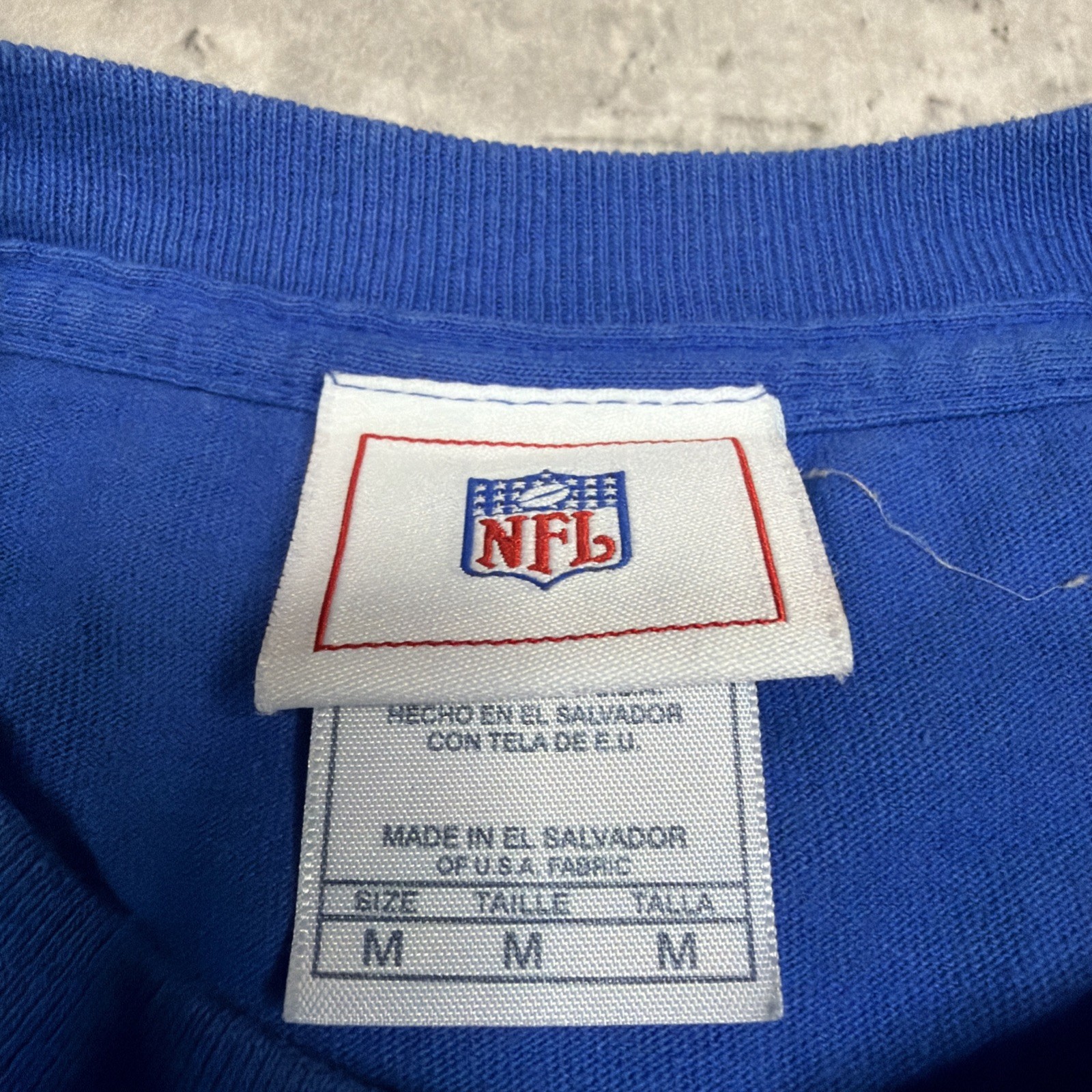 Vintage Indianapolis Colts NFL T Shirt Size Adult Medium Football Blue Horseshoe