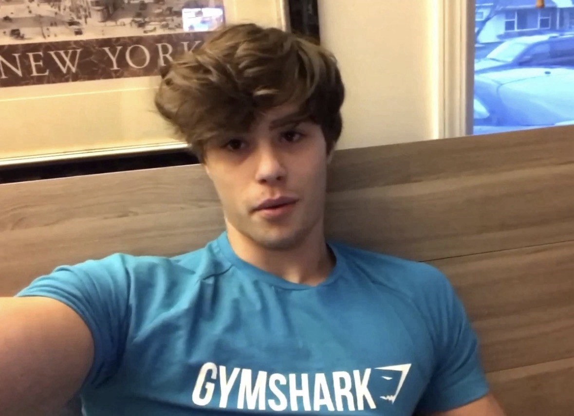 Gymshark OG Apollo T-Shirt worn by David Laid Size m (see Measurements) Offers✅