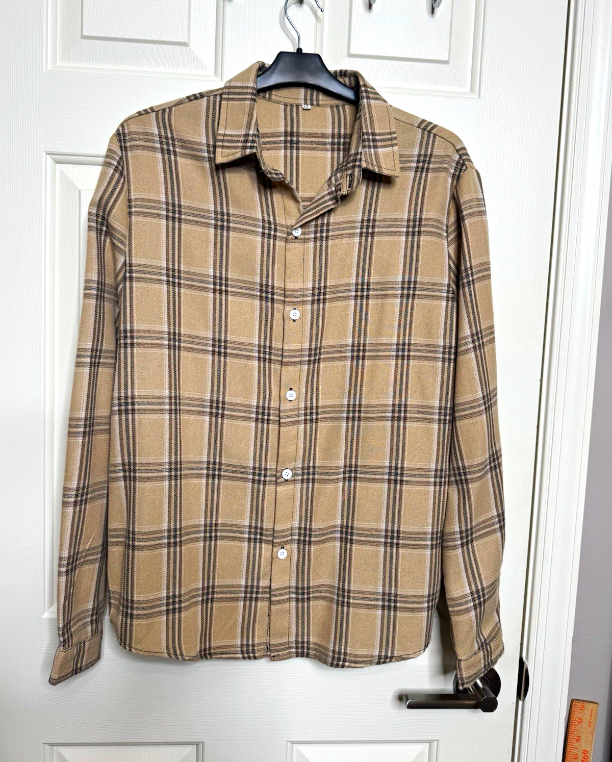 NWOT SHEIN Men’s Beige/Brown/Black Plaid Long Sleeve Button-Up Shirt M