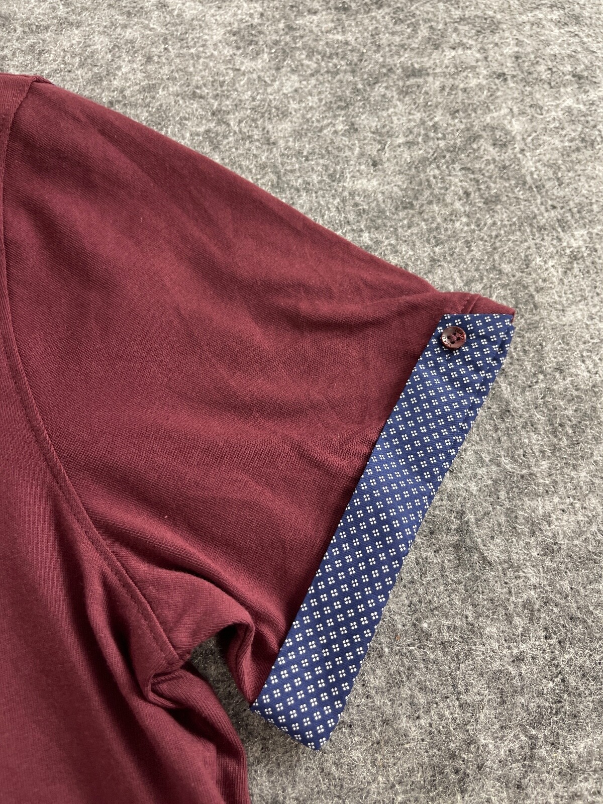 IZAC Polo Shirt Mens XS XSmall Burgundy Cotton Short Sleeve Knit NEW N25