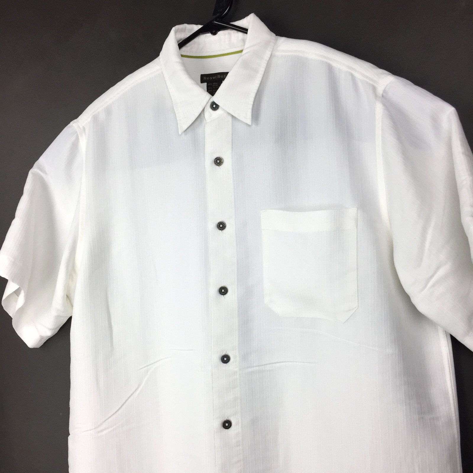 Royal Robbins Mens Large (46 in Chest) White Lightweight Pocket S/S Button Up