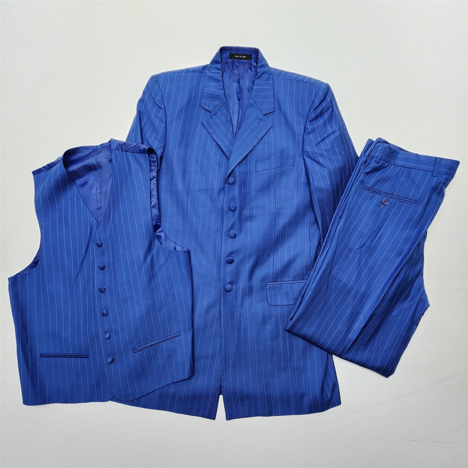 Soprano 38R 32×32 Blue Pinstripe 3 Piece Vest Mens Jacket Pants Suit