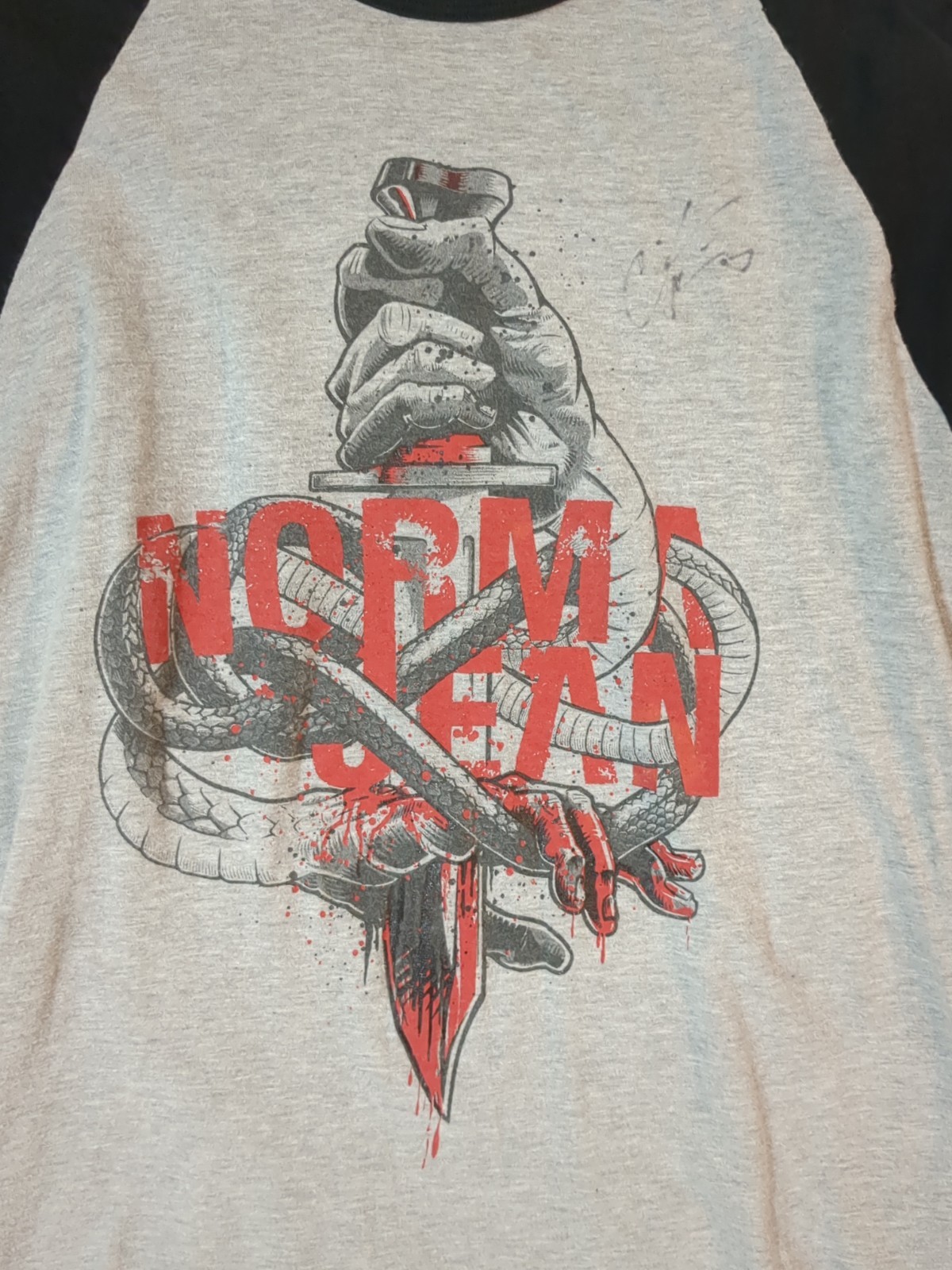 Norma Jean Raglan T Shirt Mens L Black Gray Metal the chariot 2015 signed