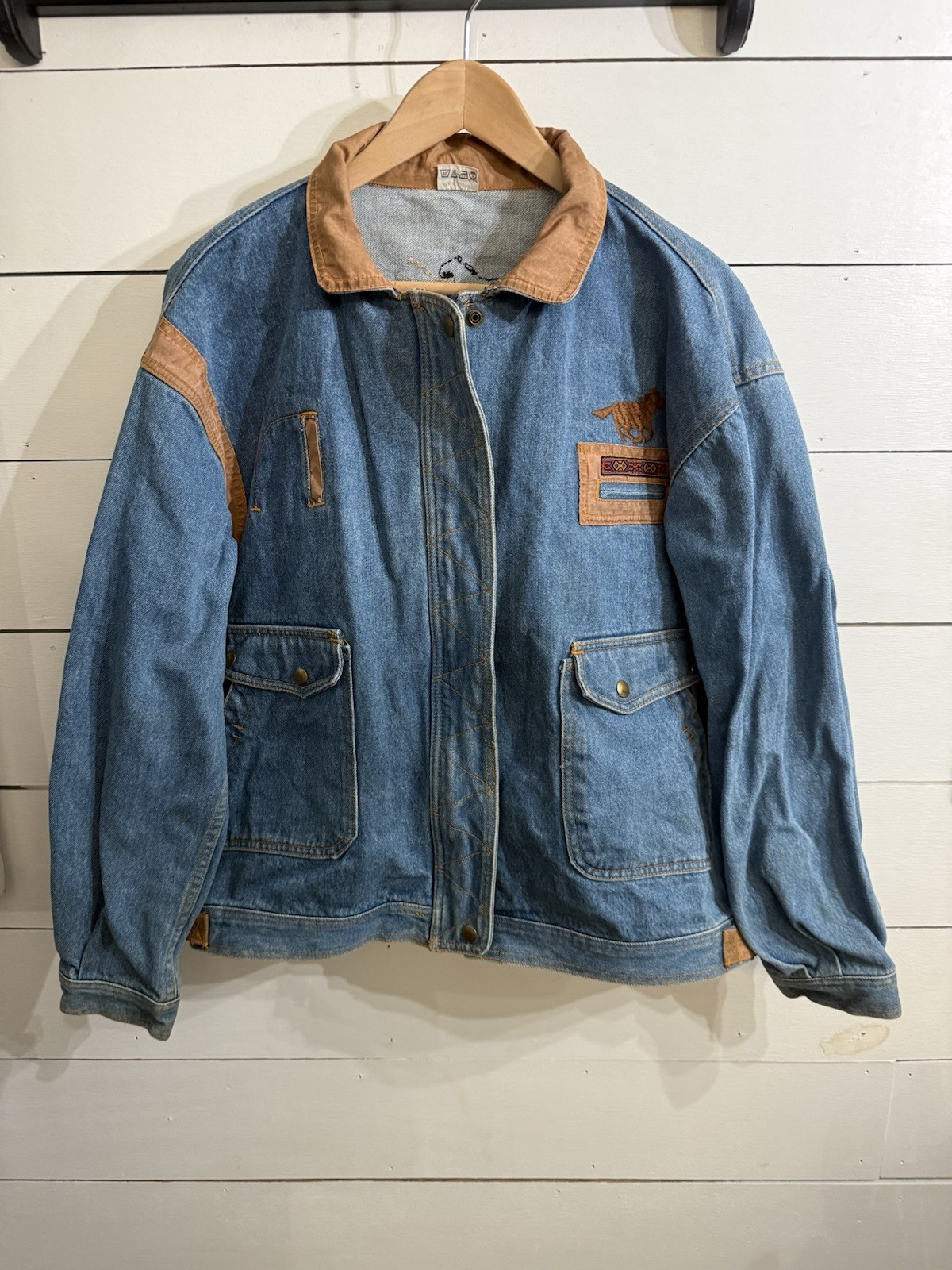 VTG Denim Jean Jacket Size L XL 46 Blue Horse Racing Trucker 70s 100% Baumwolle