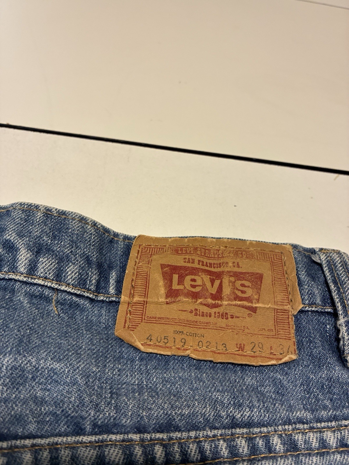 Vintage Levi’s 40519 Jeans 29×34 Light Wash Orange Tab Straight 70s Hippie USA