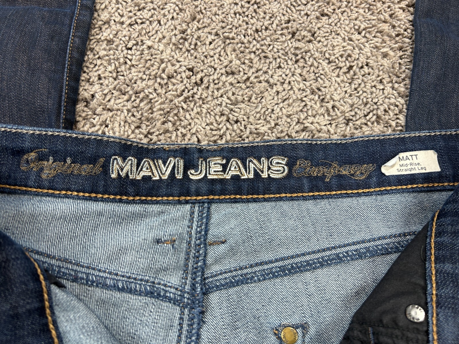 MAVI Jeans Men’s Size 26/30 Blue Denim Mid Rise Dark Wash Matt Straight Leg