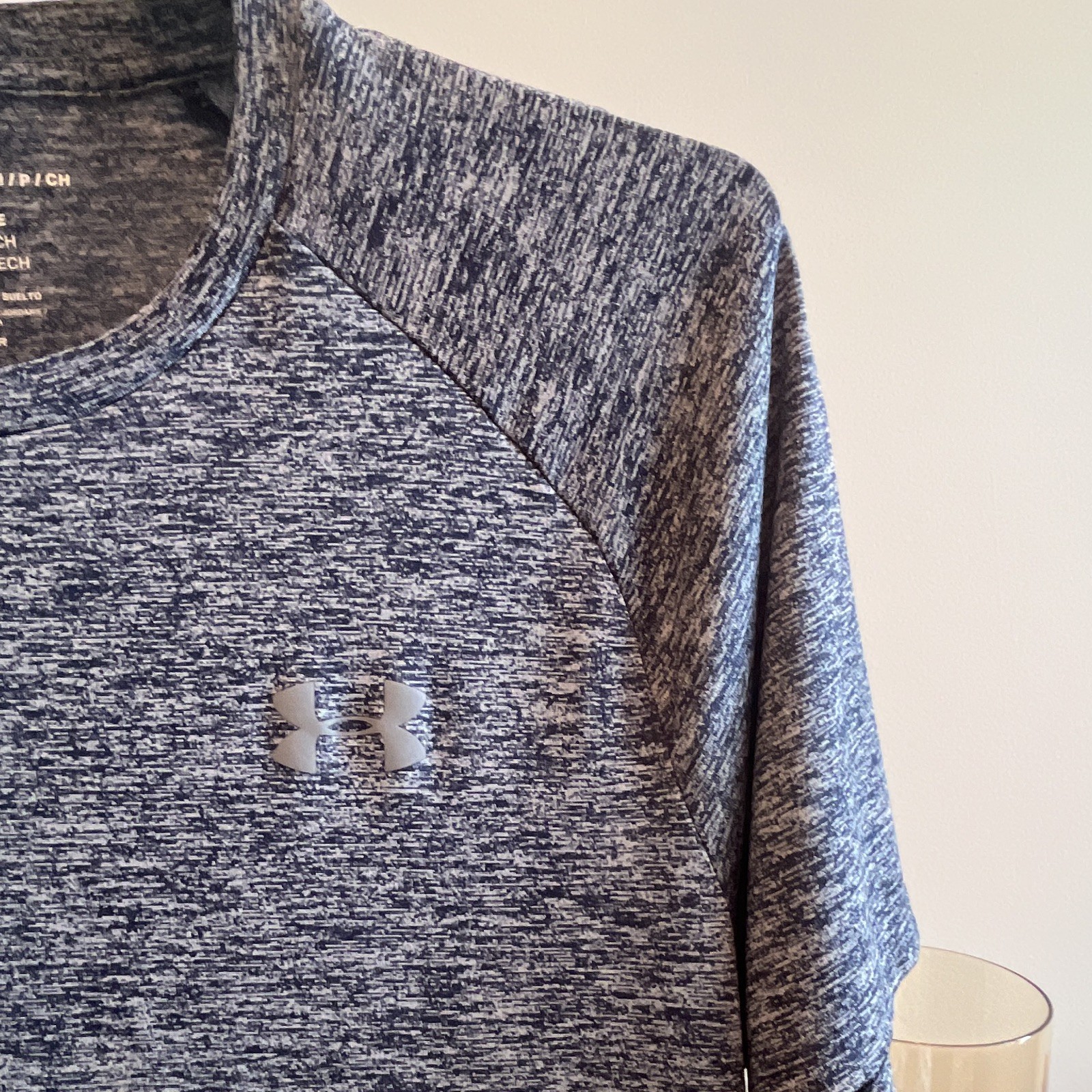 Under Armour HeatGear The Tech Tee Men S Loose Short Sleeve Gray Heather Tee