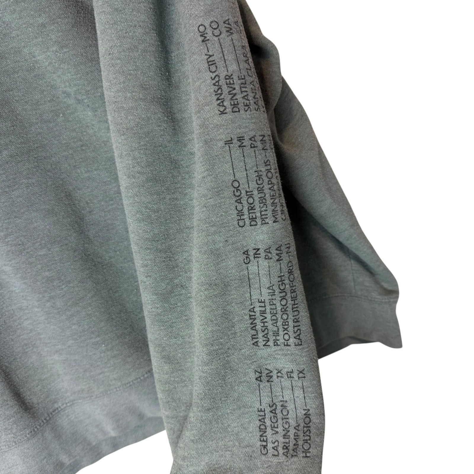 Taylor Swift The Eras Tour Sweatshirt Mens 2XL Sage Graphic Fleece Long Sleeve