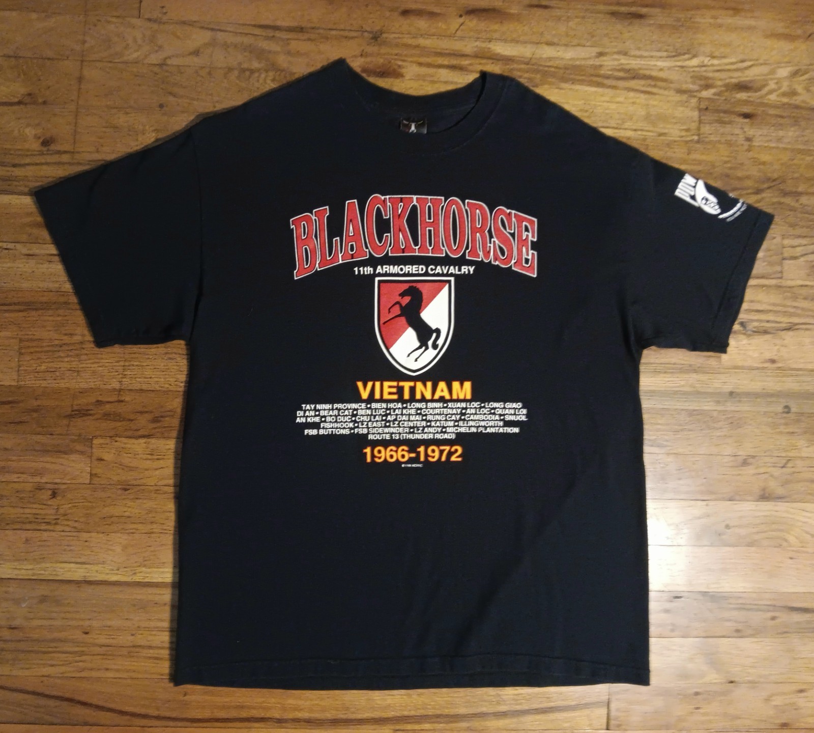 Vintage 11th Armored Cavalry US Army t-shirt POW MIA Never Forget Vietnam