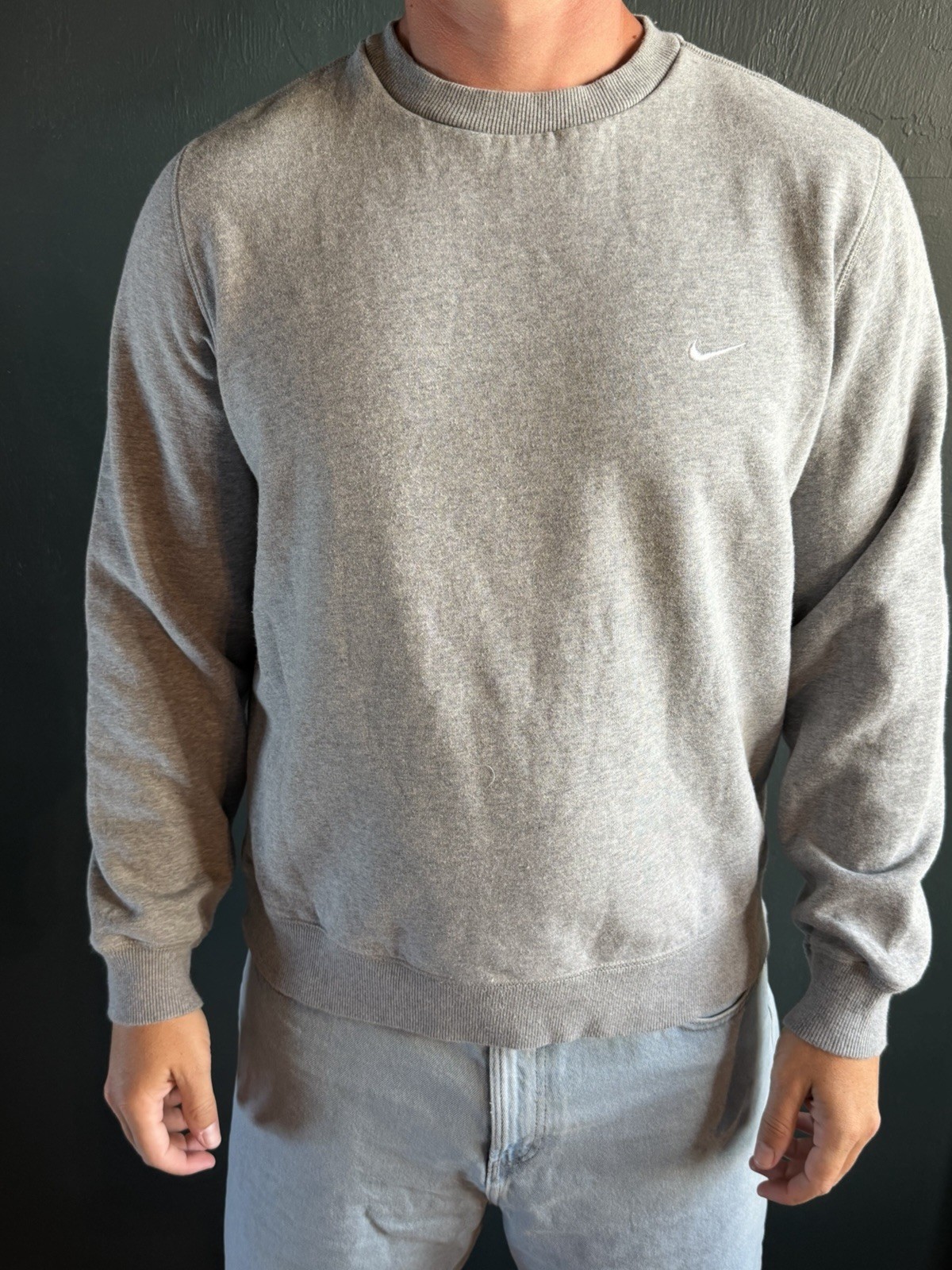 Nike Crewneck Sweatshirt Gray Embroidered Mini Swoosh Pullover Men’s Large